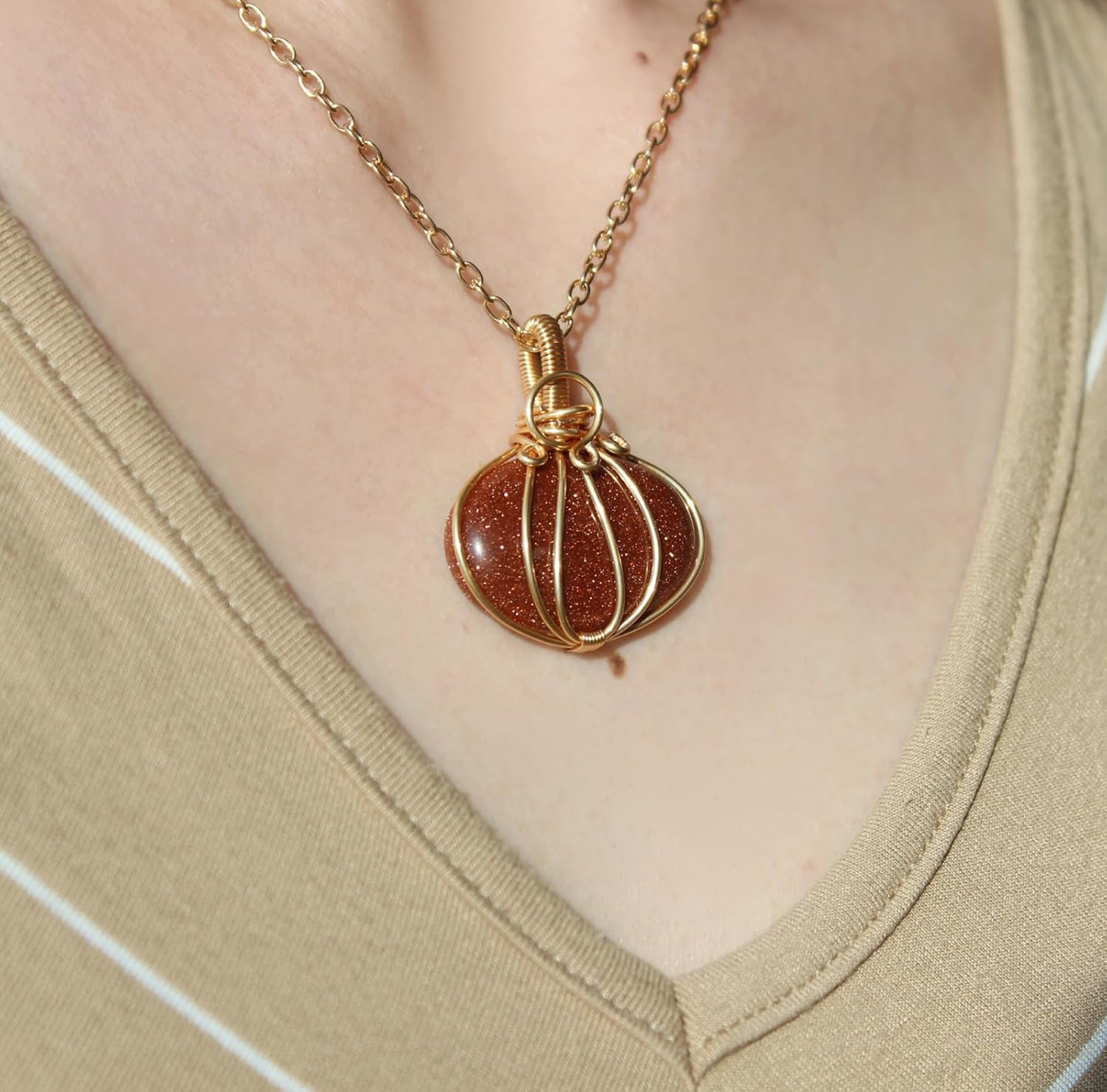 Women’s pumpkin necklace