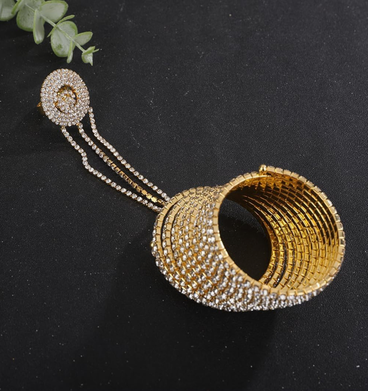 Ring bracelet/gold tone