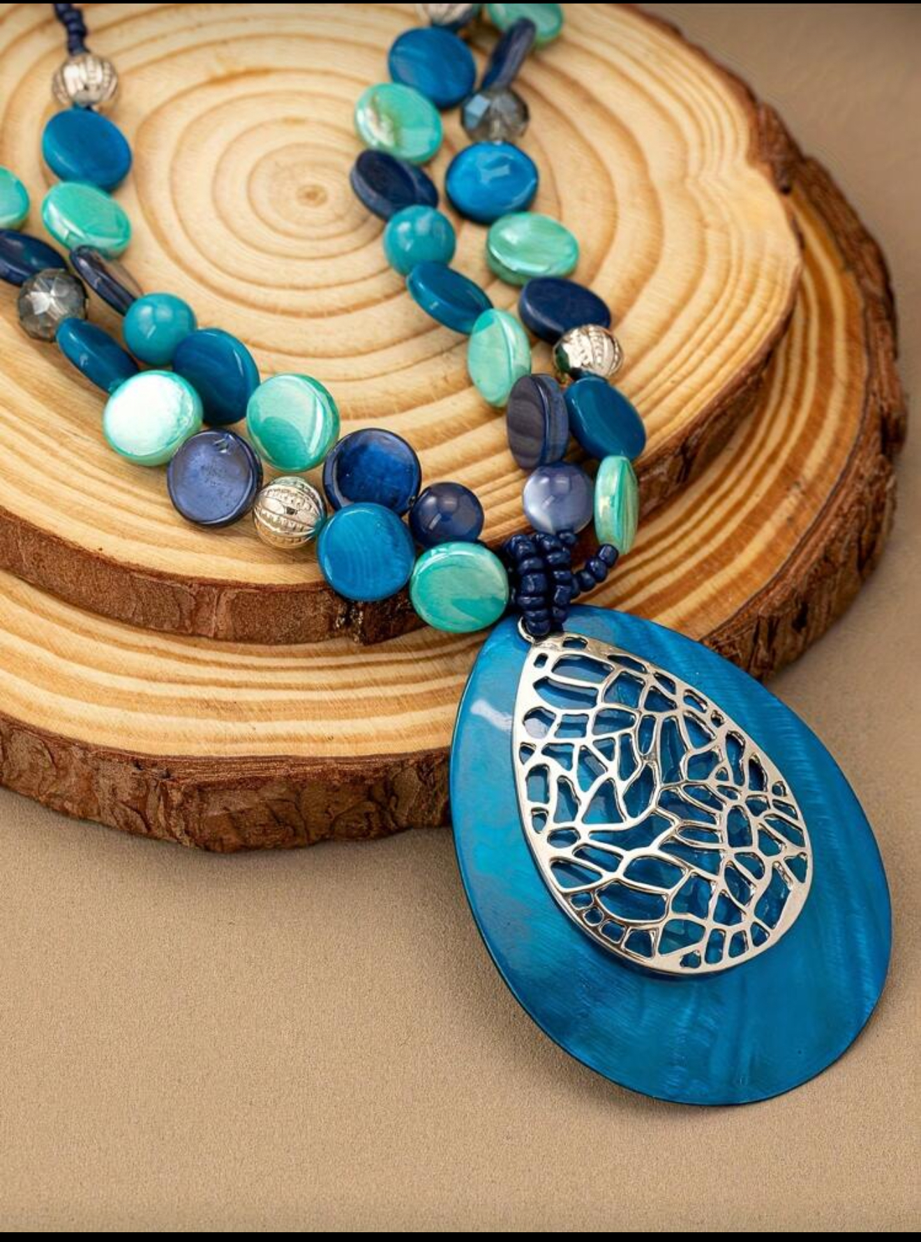 Large blue necklace
