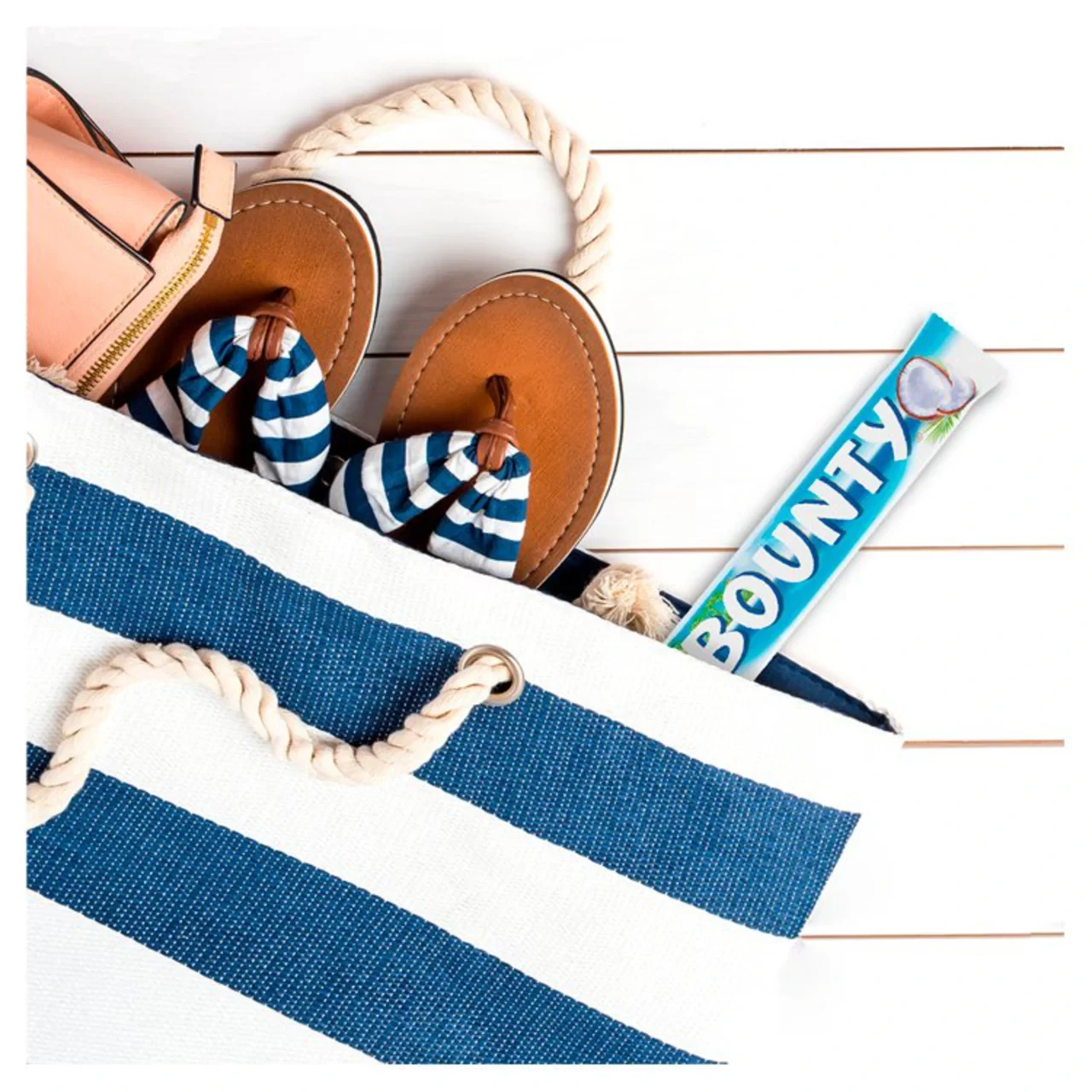 Bounty Coconut & Milk Chocolate Snack Bar Duo 57g