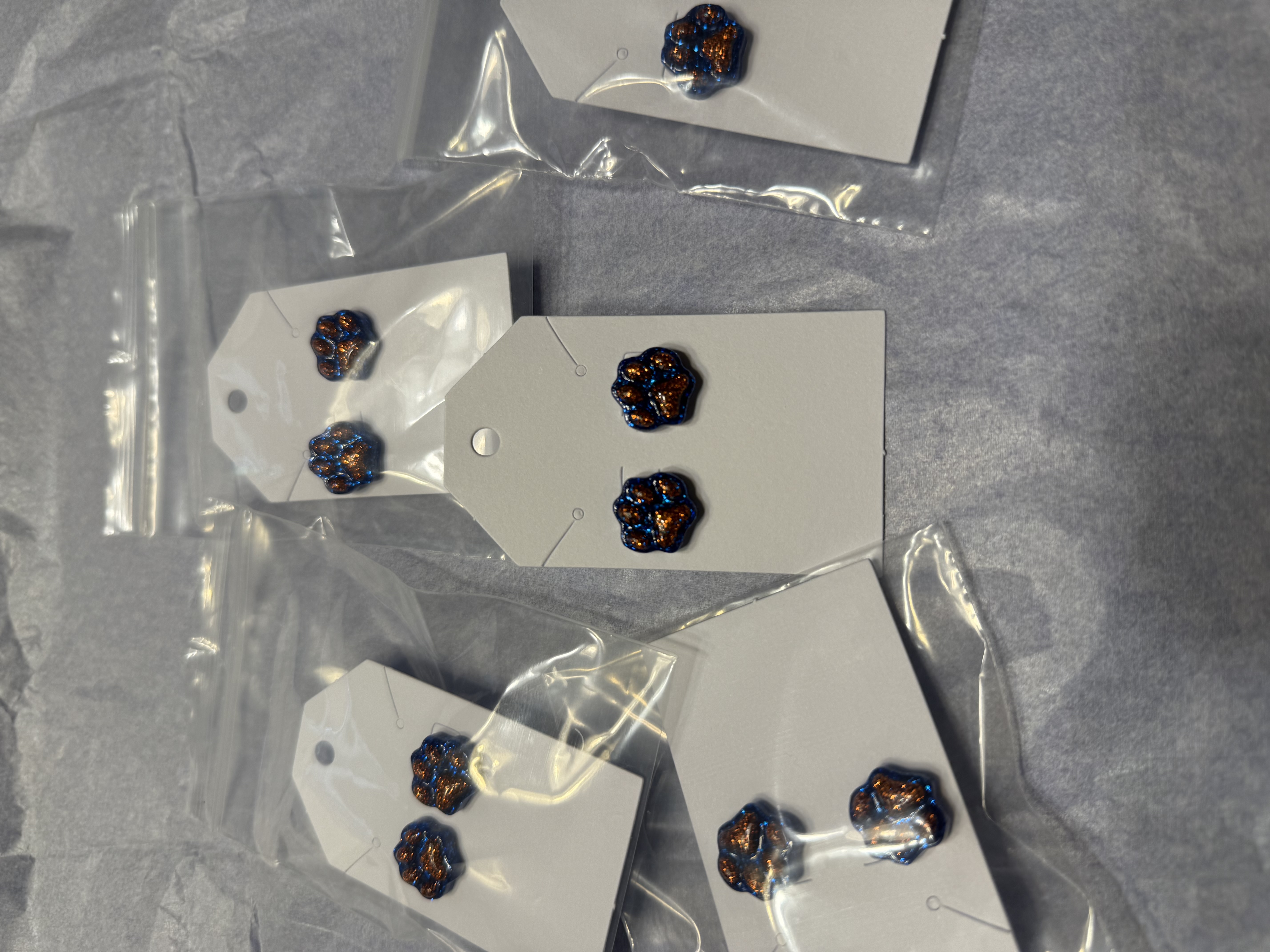 Blue and orange Pawprint