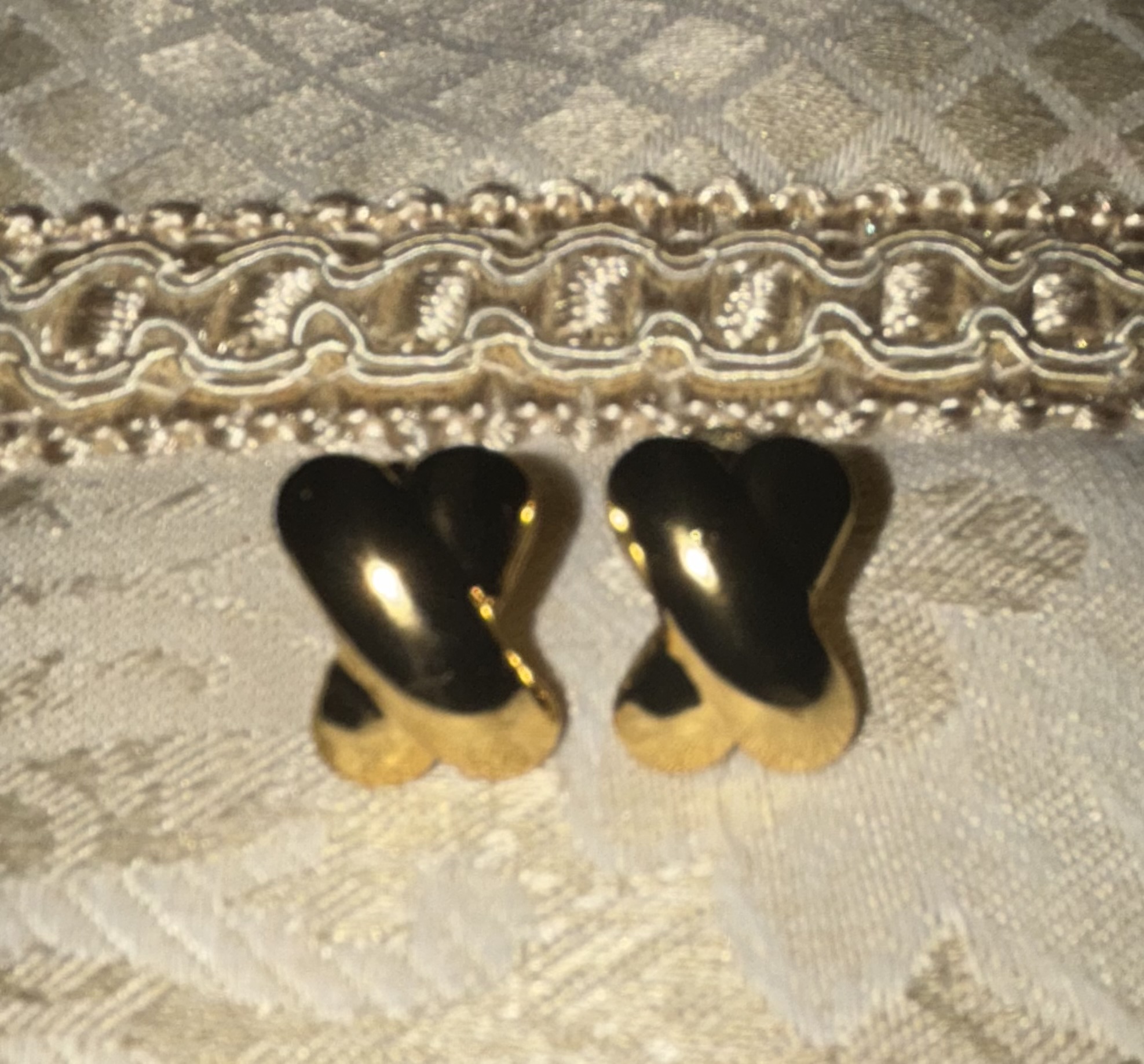 Gold Tone Kiss Earrings