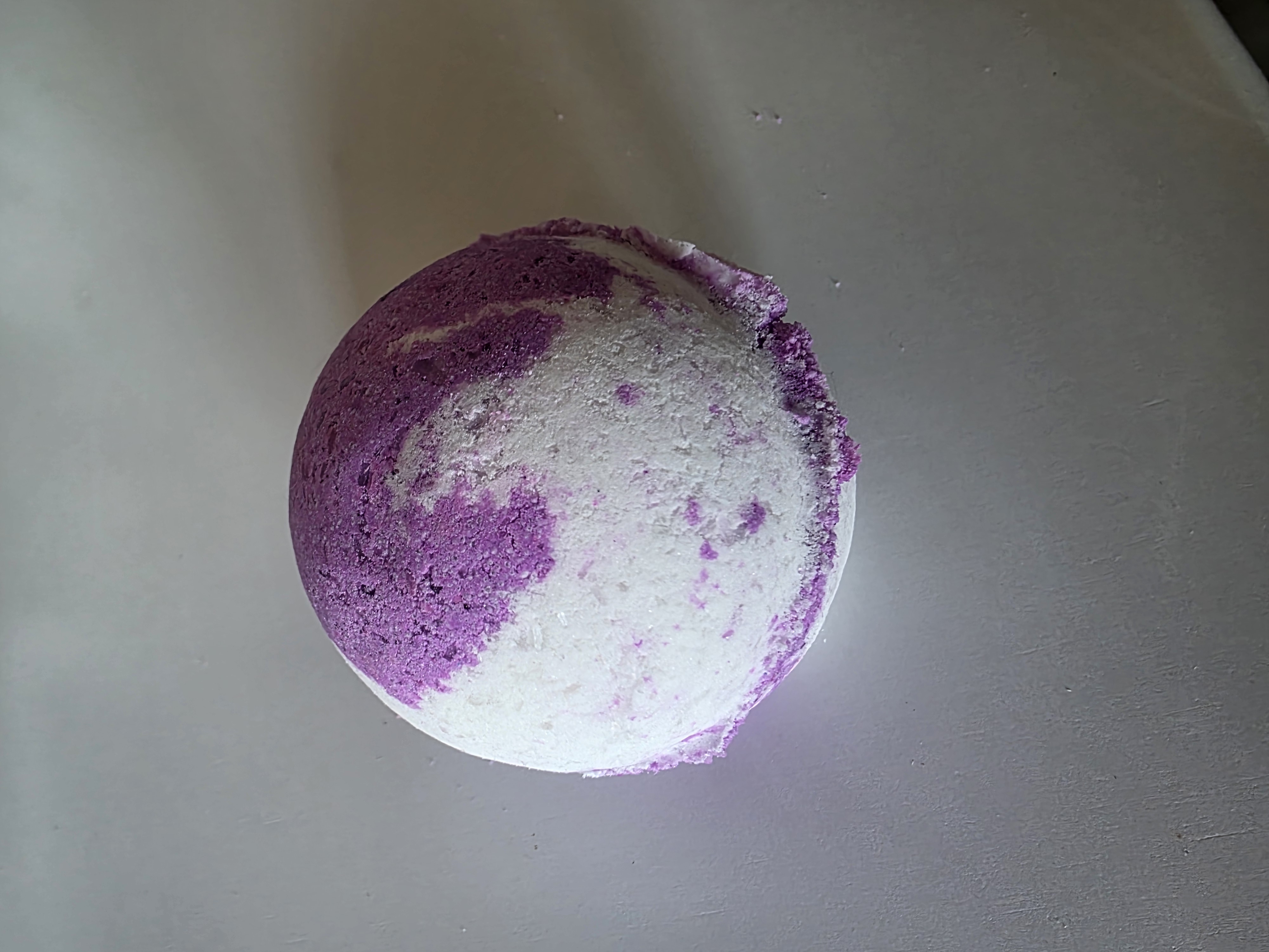Amethyst Nectar bath bomb
