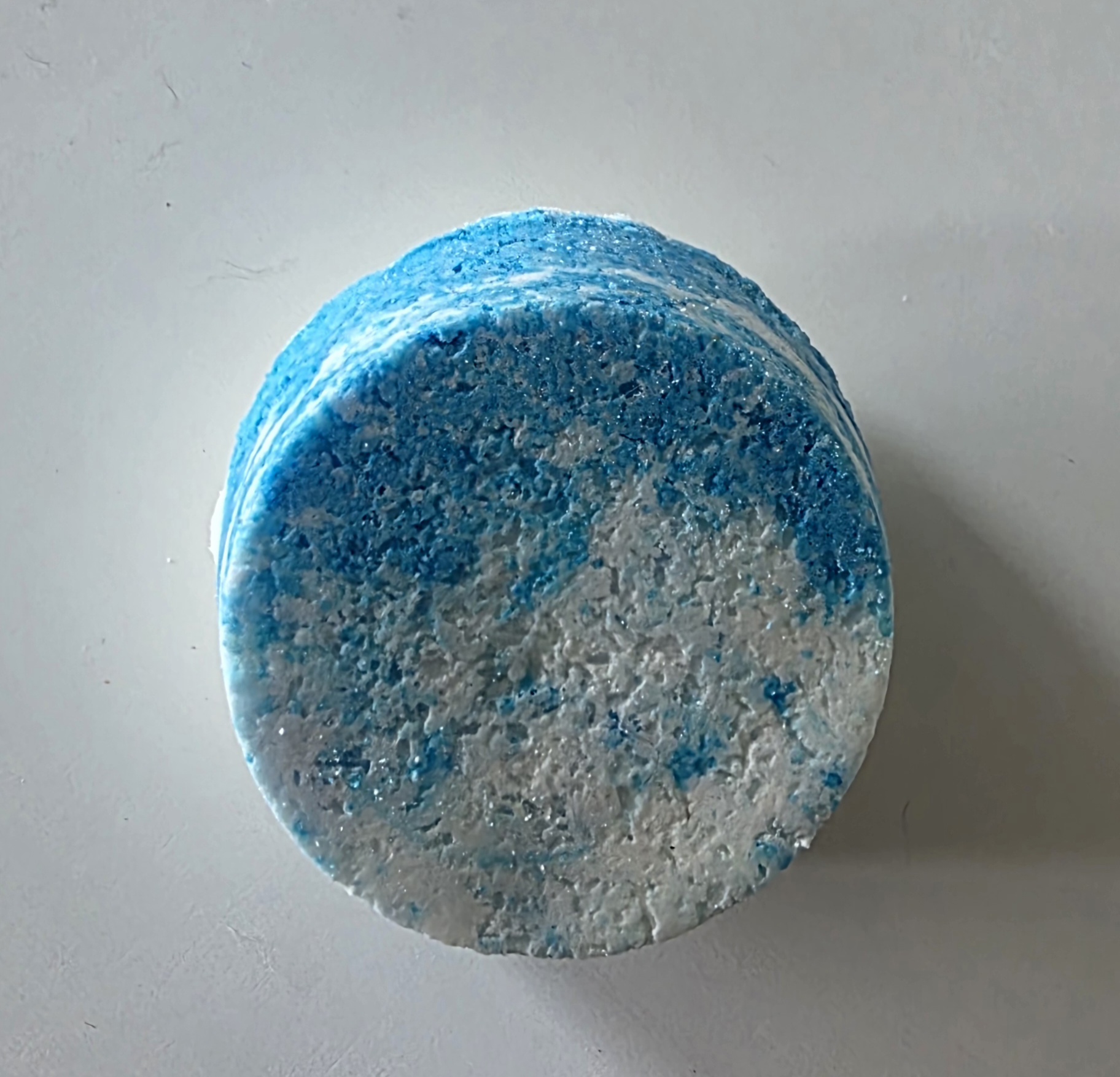 Tranquil waters bath bomb