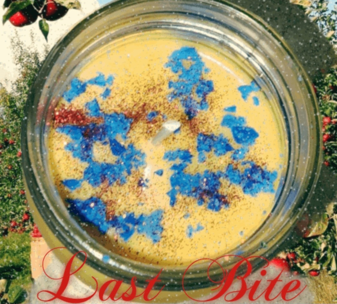 Last bite luxury candle 10.oz