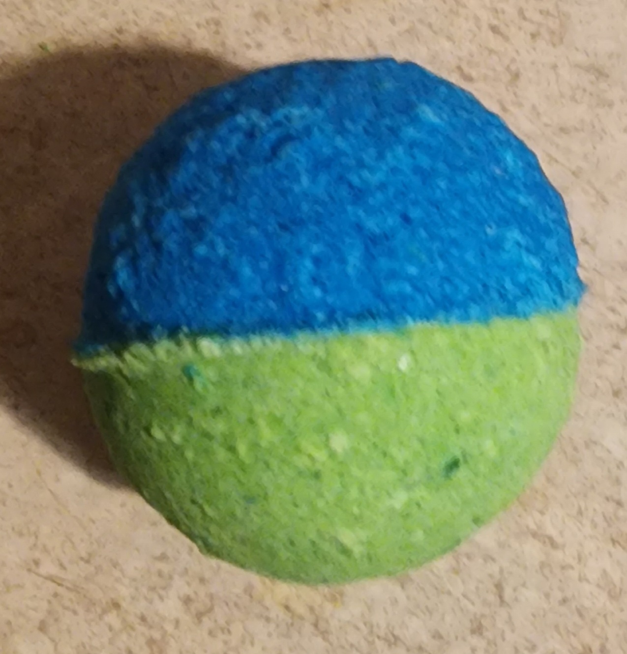 Sound of the wind bath bomb