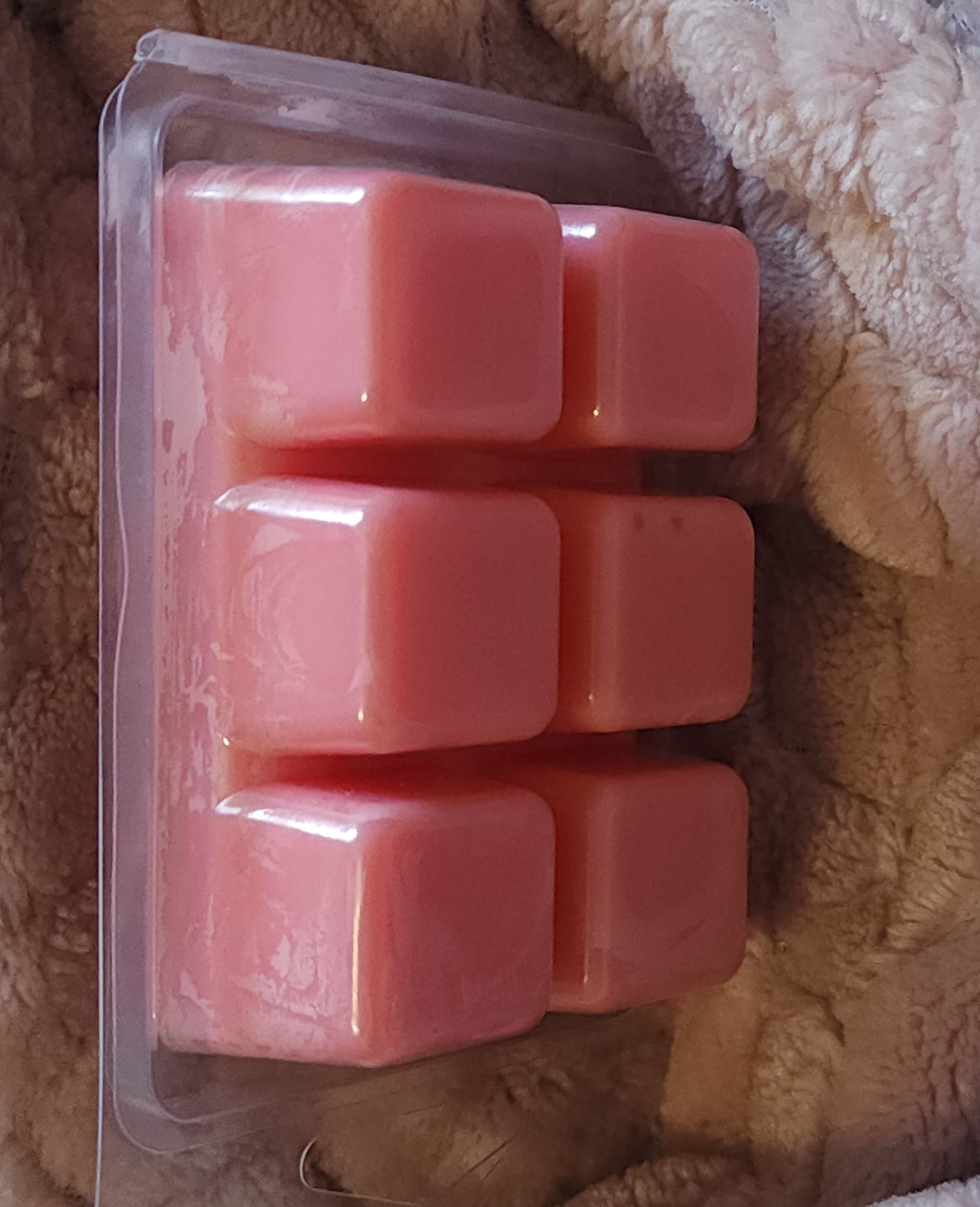 Strawberry zencake luxury wax melt