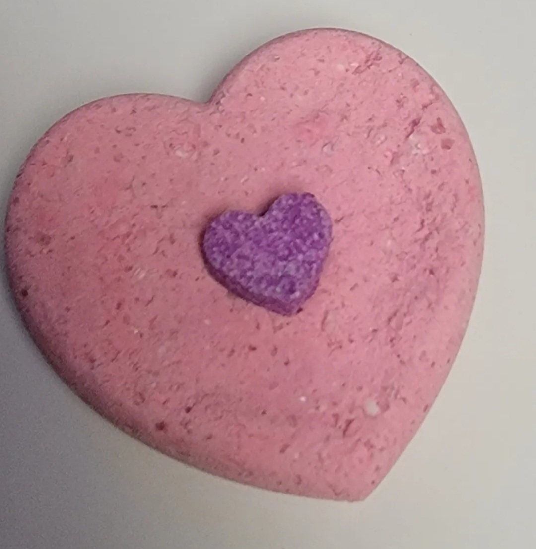 Cupids breath  bath bomb