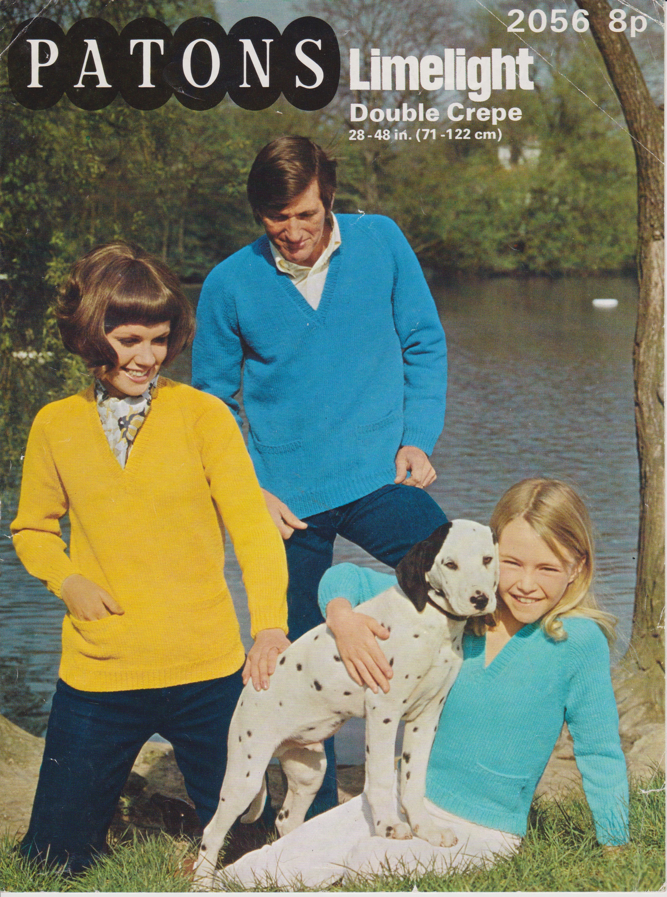 PATONS2056 - ADULT AND CHILD V-NECK SWEATER IN DK - PDF KNITTING PATTERN