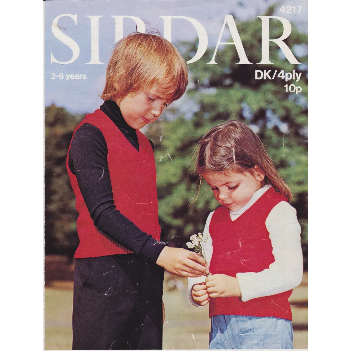 SIRDAR4217 - CHILD'S TANK TOP, SLIPOVER KNITTING PATTERN PDF