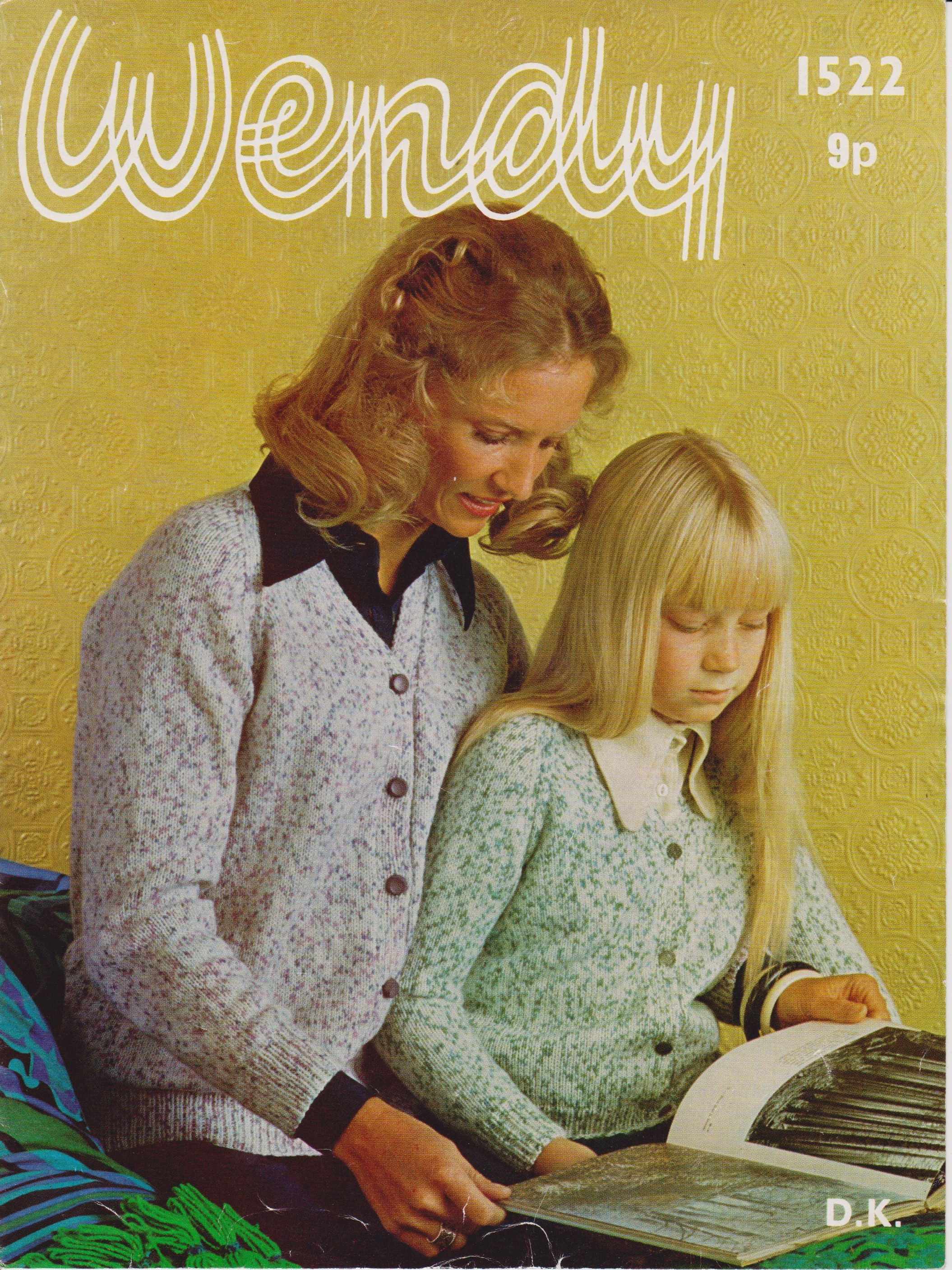 WENDYI522 - WOMAN AND GIRL'S V-NECK CARDIGAN IN DK - PDF KNITTING PATTERN