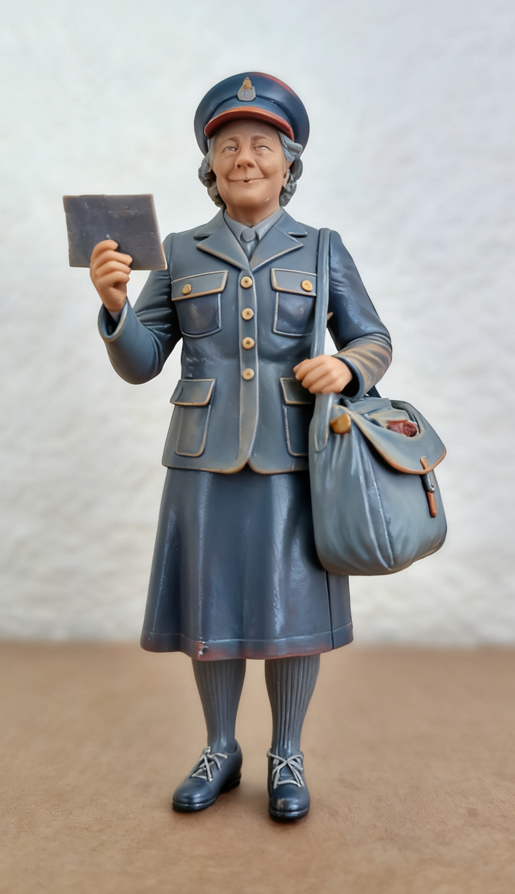 Post Woman Figure 16mm Scale