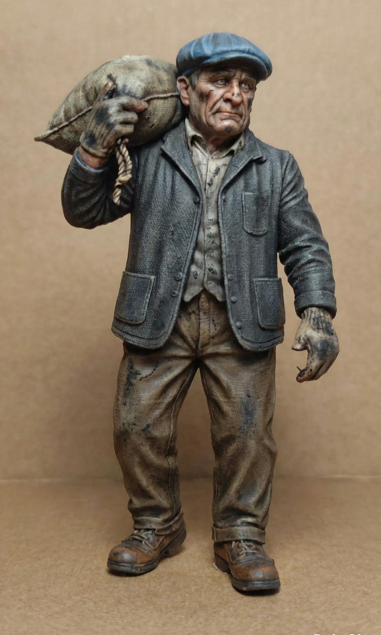 Coal Yard Worker 16mm Scale