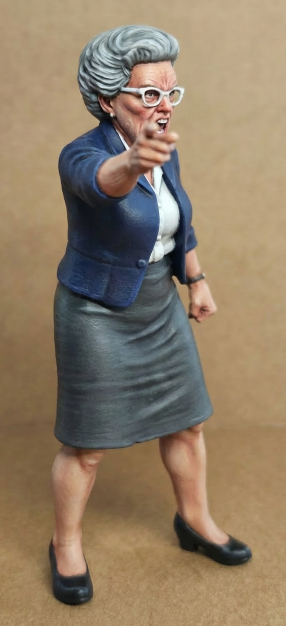 Angry Woman Figure 16mm Scale