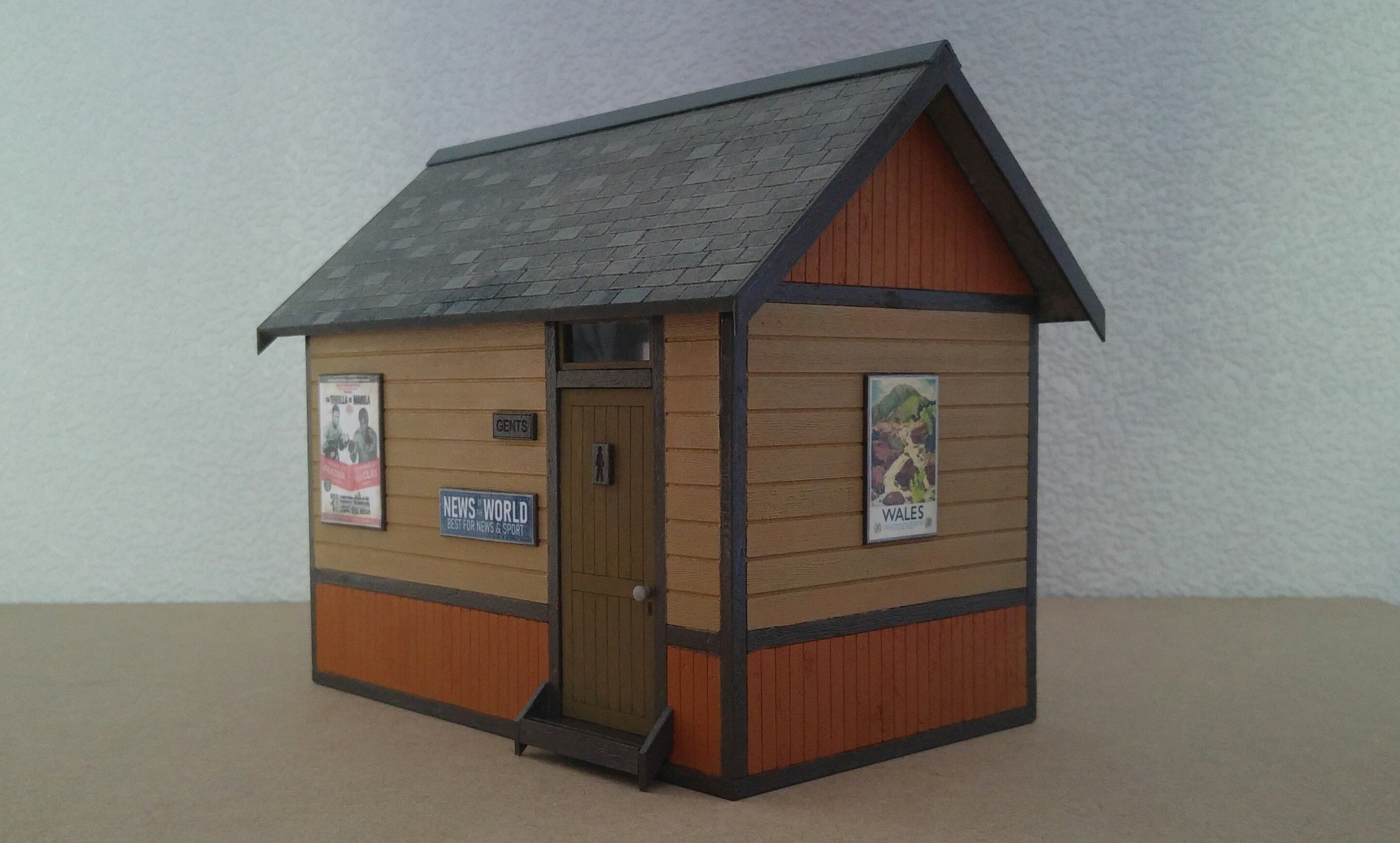 Toilet Block 16mm Scale