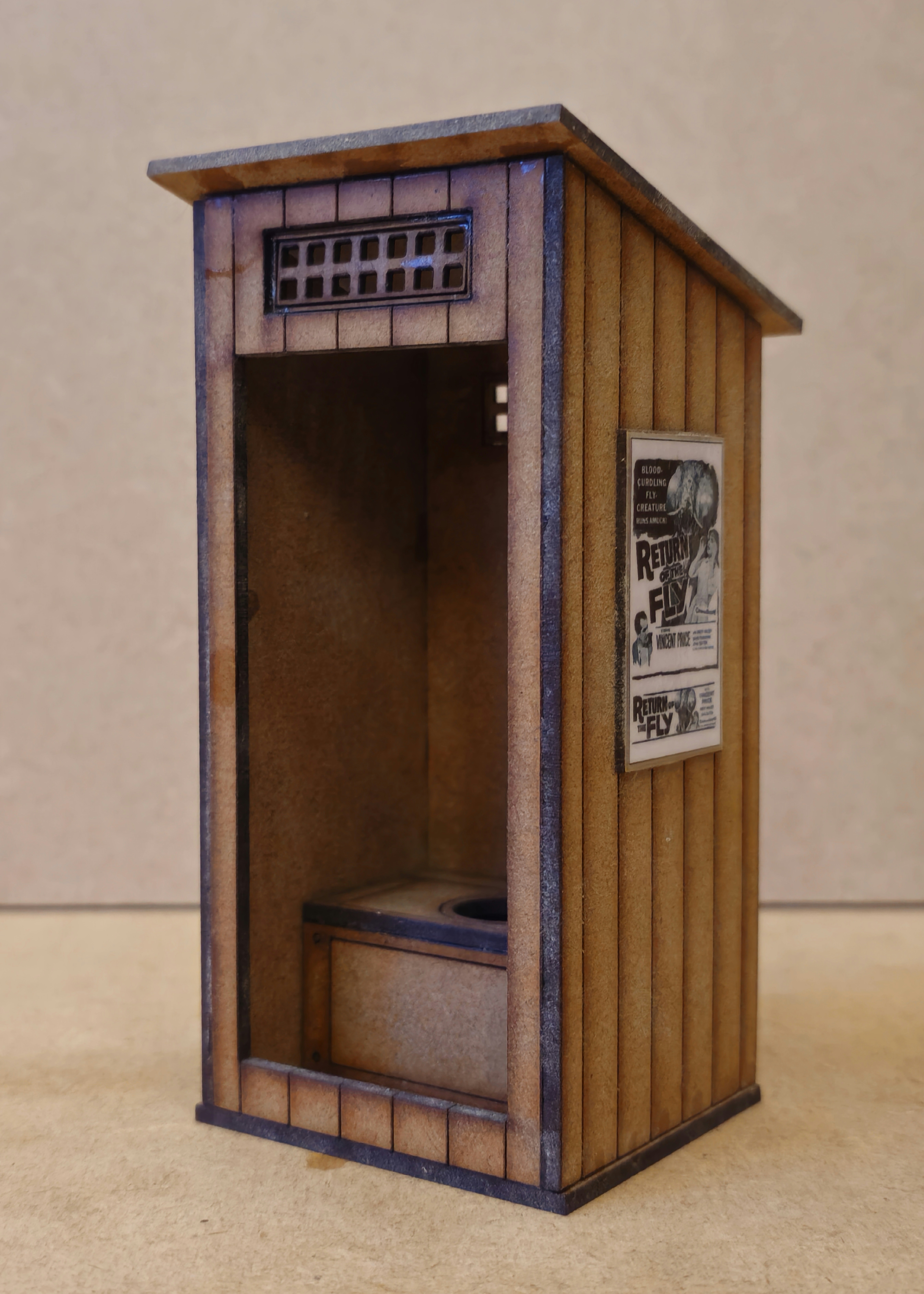 Outhouse 16mm Scale
