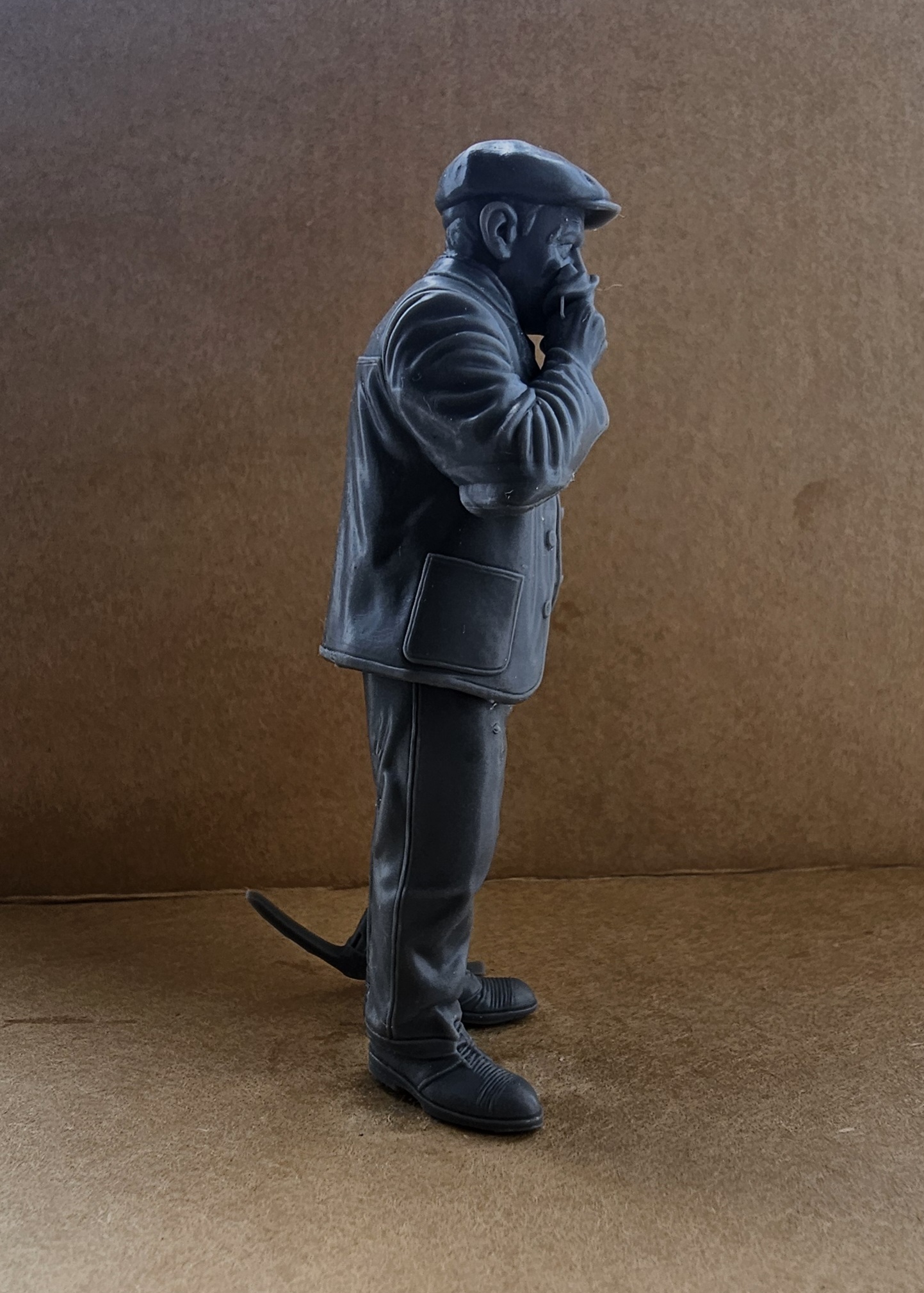 Platelayer With Pick Axe Figure 16mm Scale
