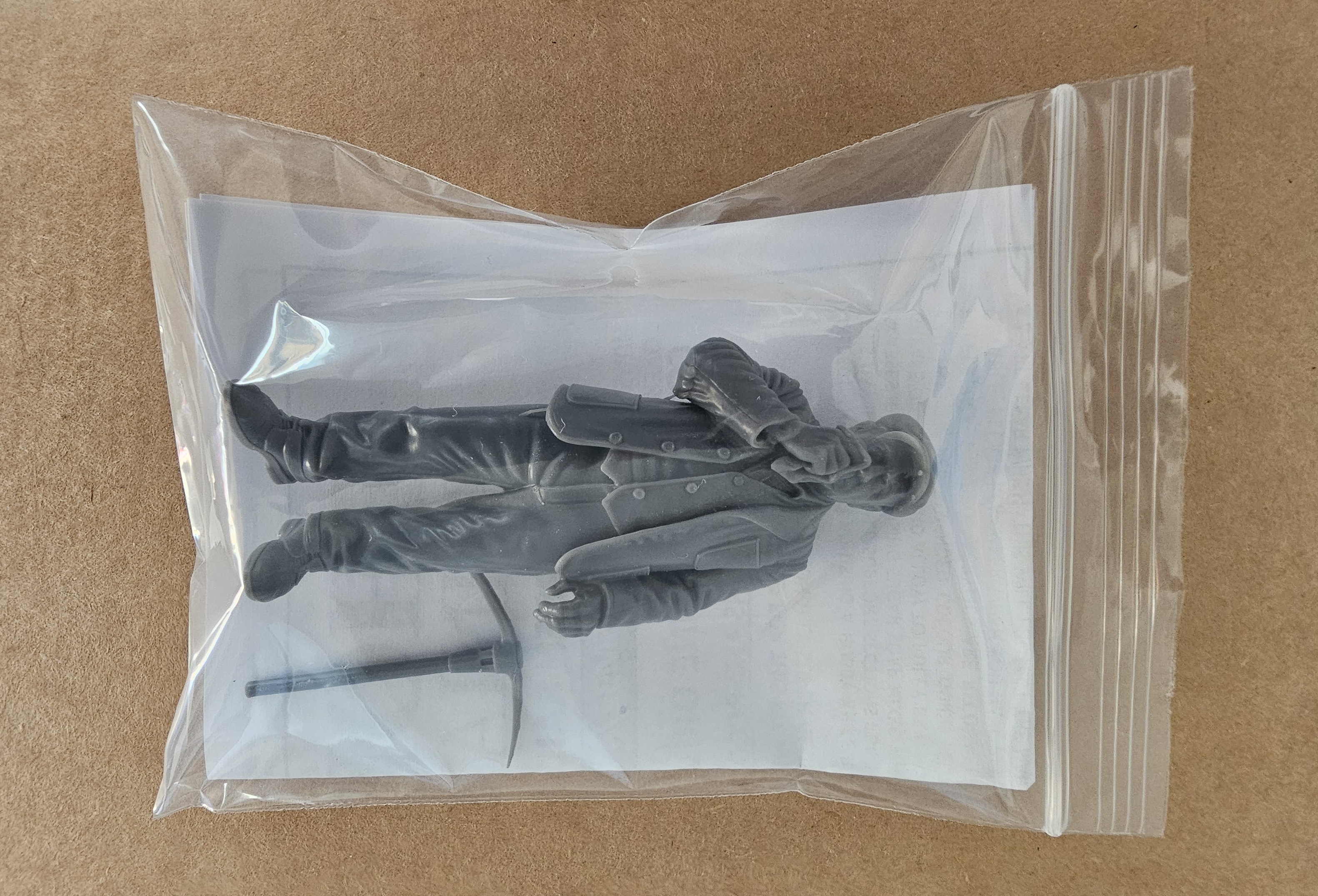 Platelayer With Pick Axe Figure G Scale & LGB