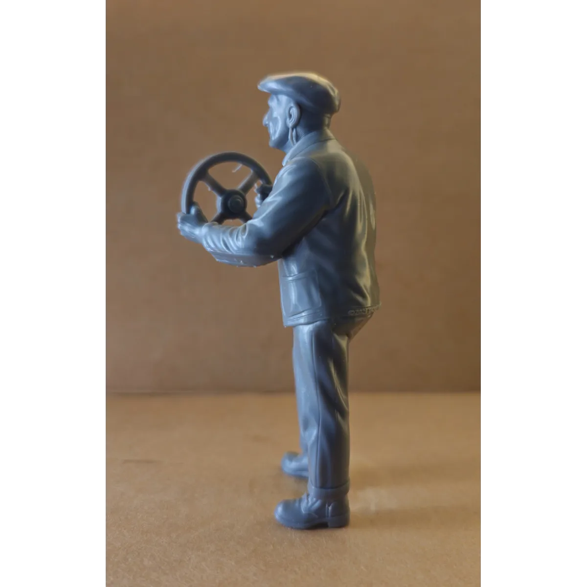 Water Tower Operator Figure G Scale & LGB