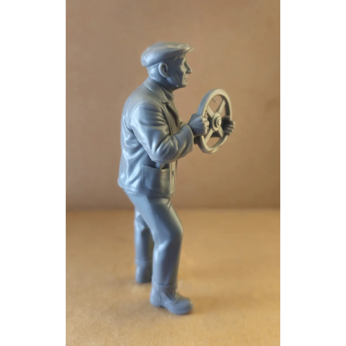 Water Tower Operator Figure G Scale & LGB