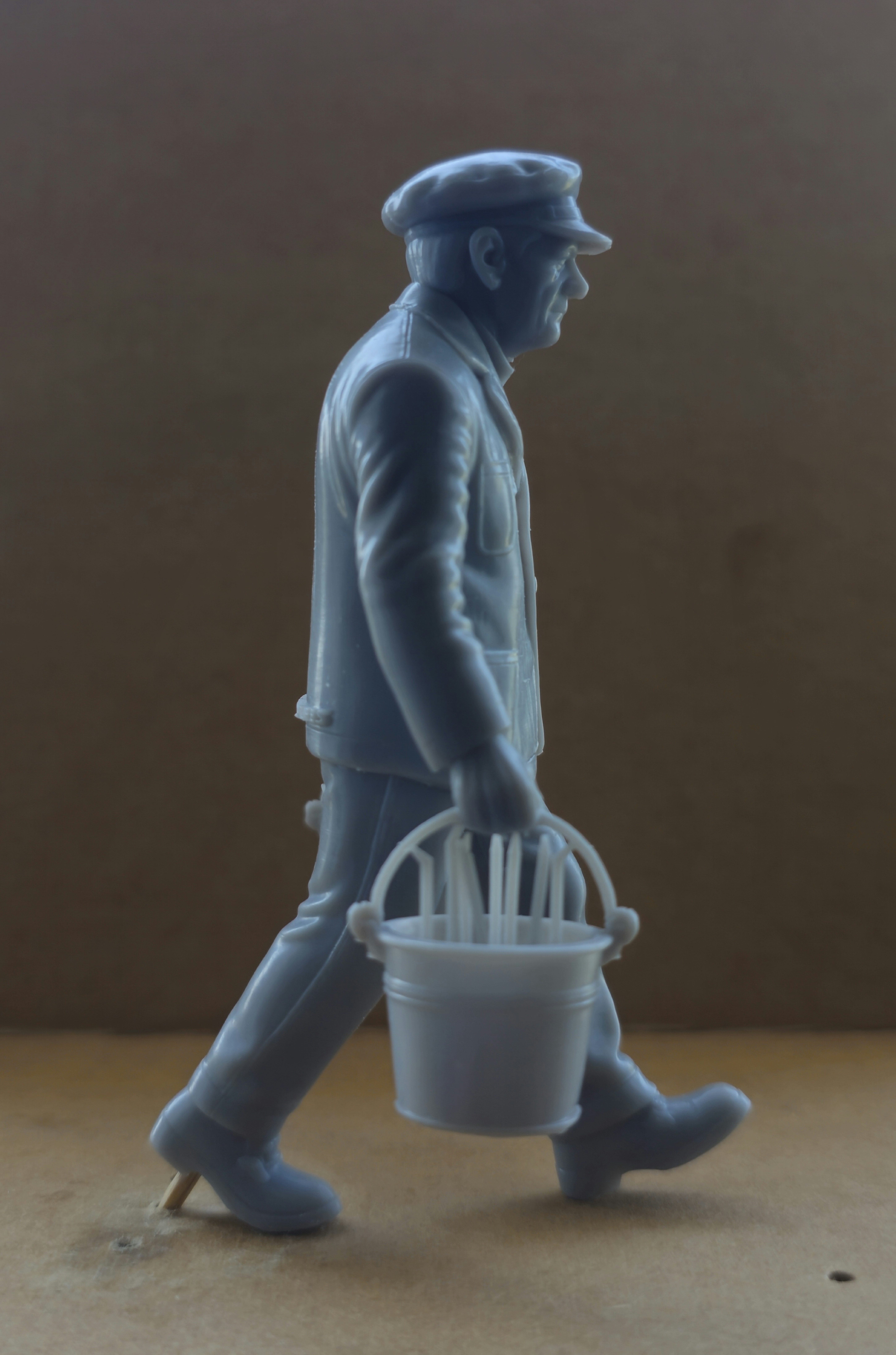 Railway Labourer Figure 16mm Scale