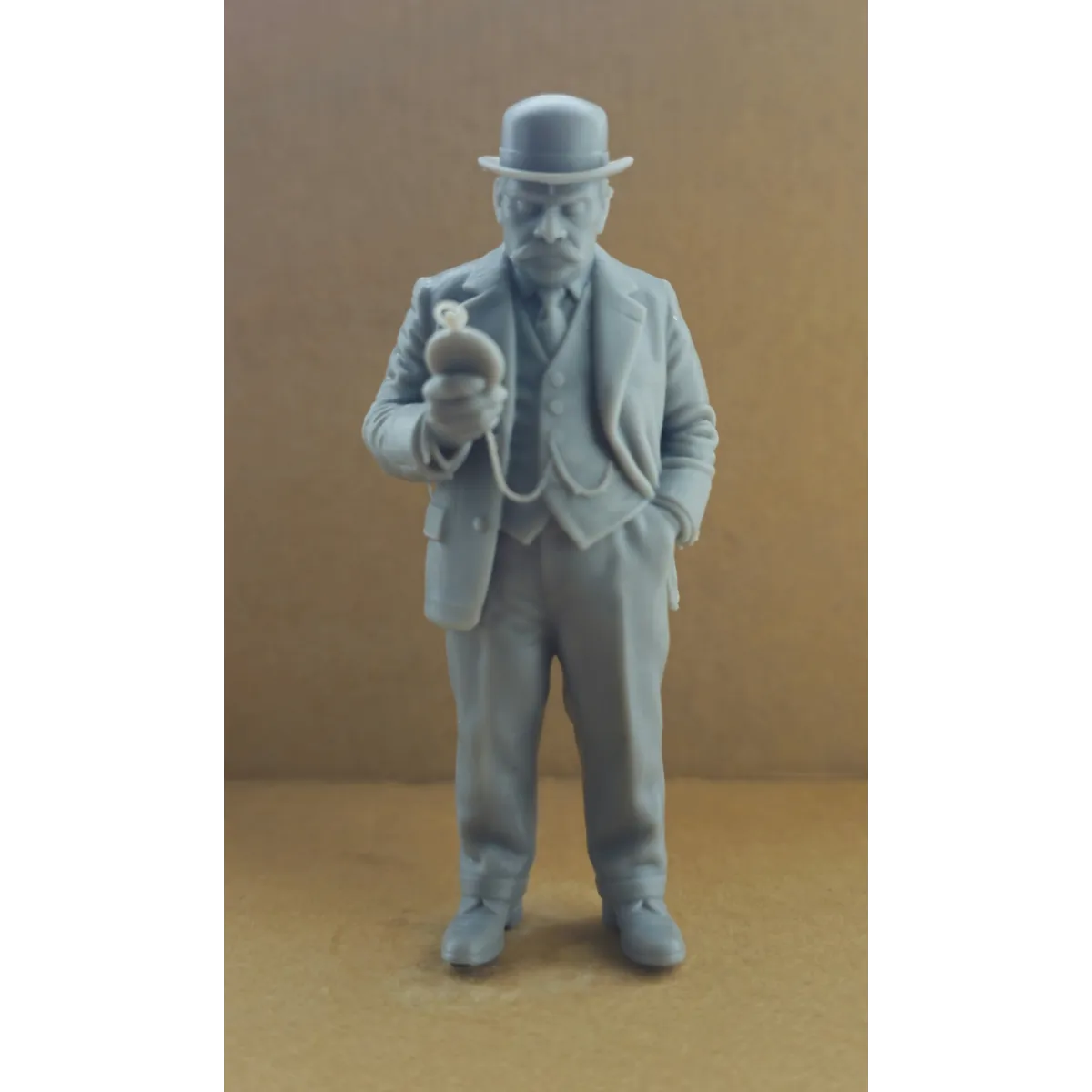 Man Looking At Pocket Watch Figure 16mm Scale