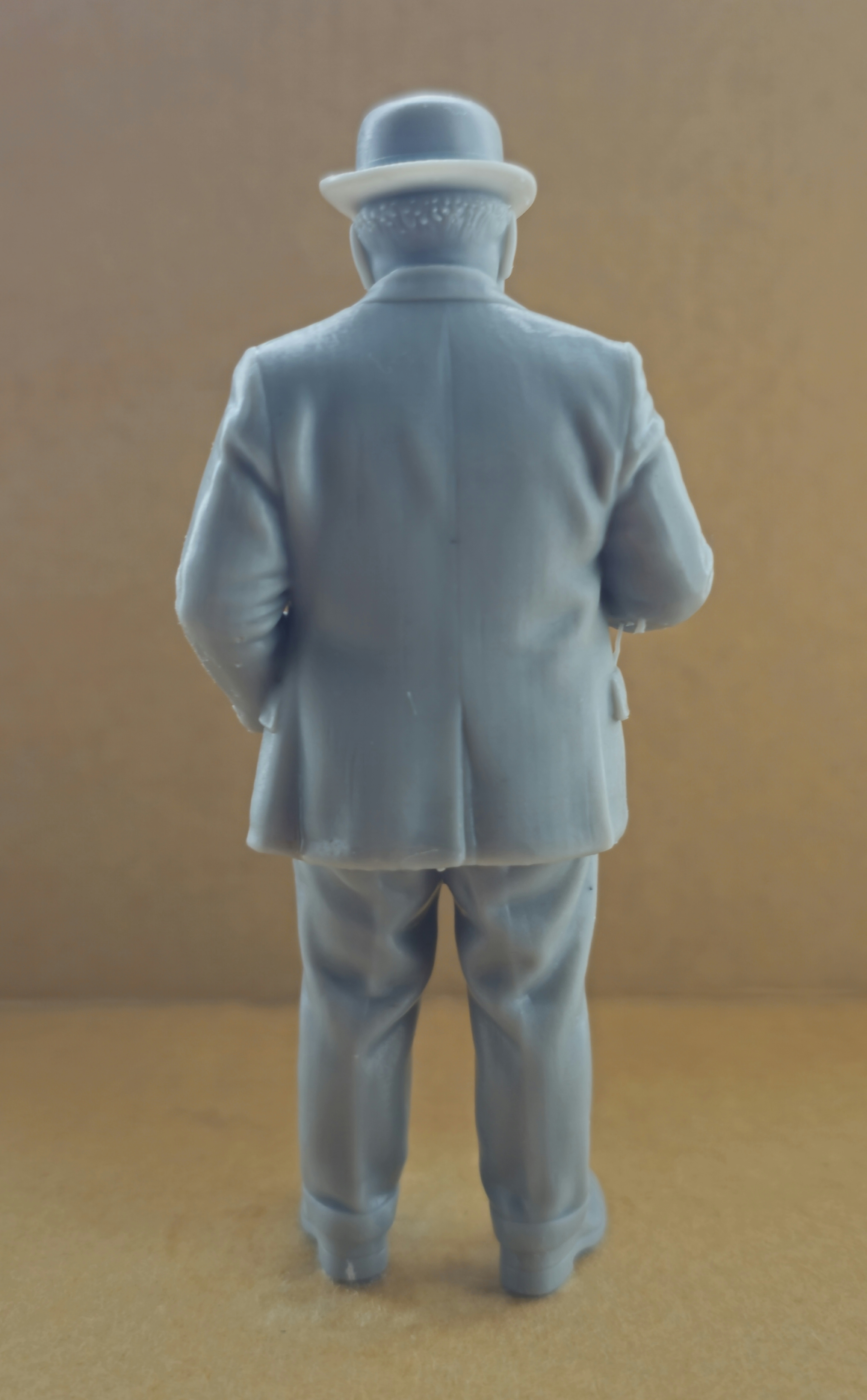 Man Looking At Pocket Watch Figure 16mm Scale