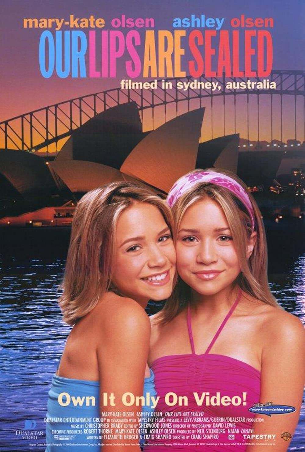 Our Lips Are Sealed (2000) Mary-Kate and Ashley Olsen