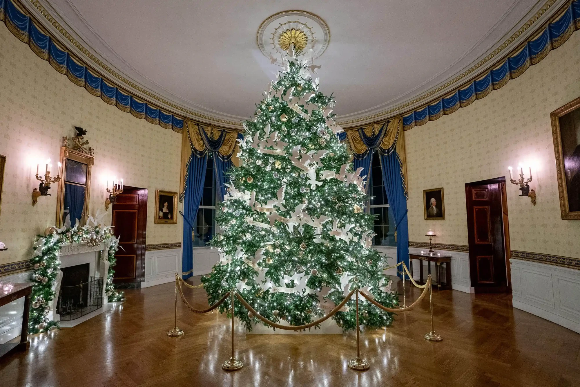 White House Christmas 2021 (2021)