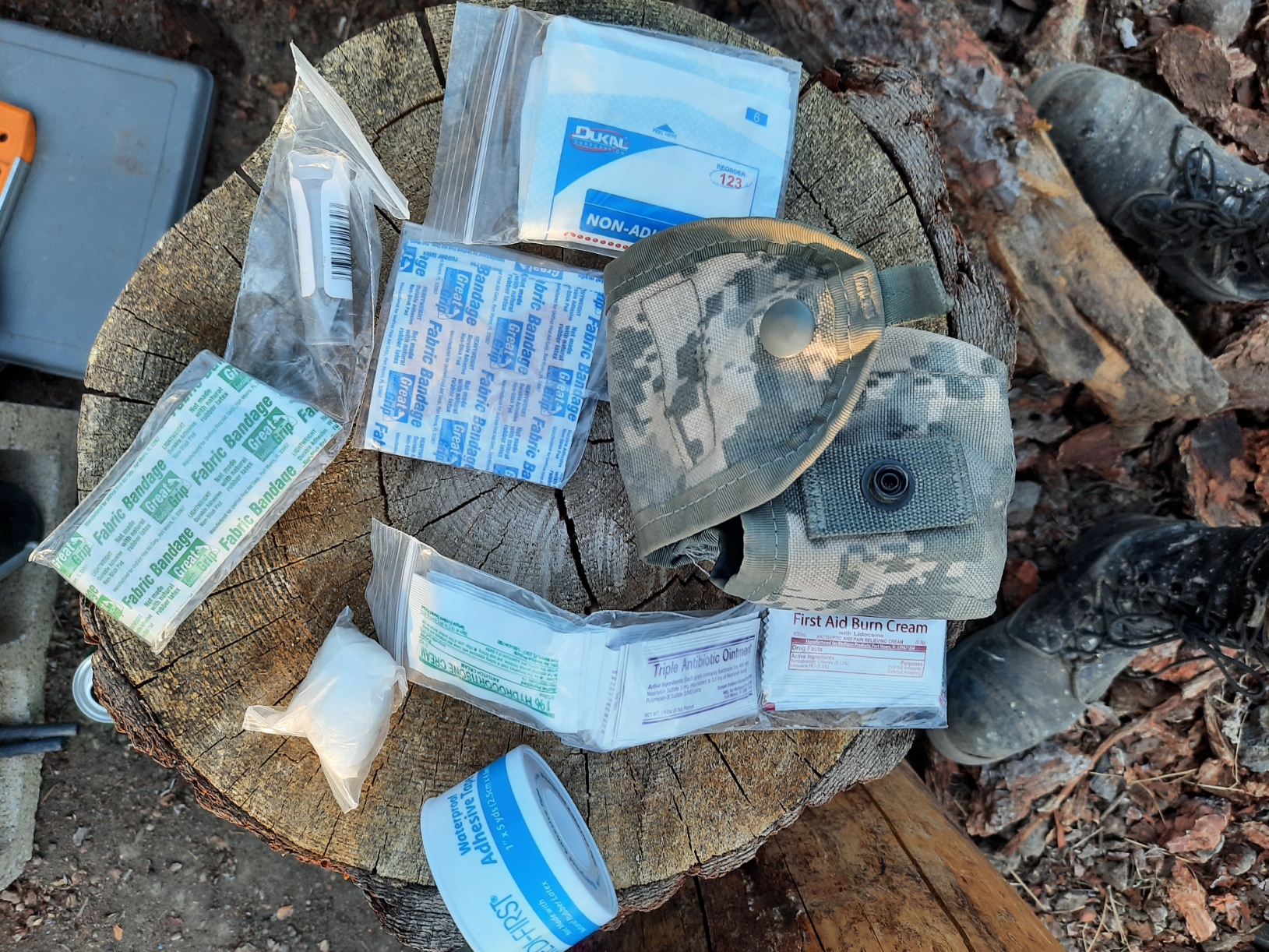 Surplus Camo Belt Pouch/First Aid Kit