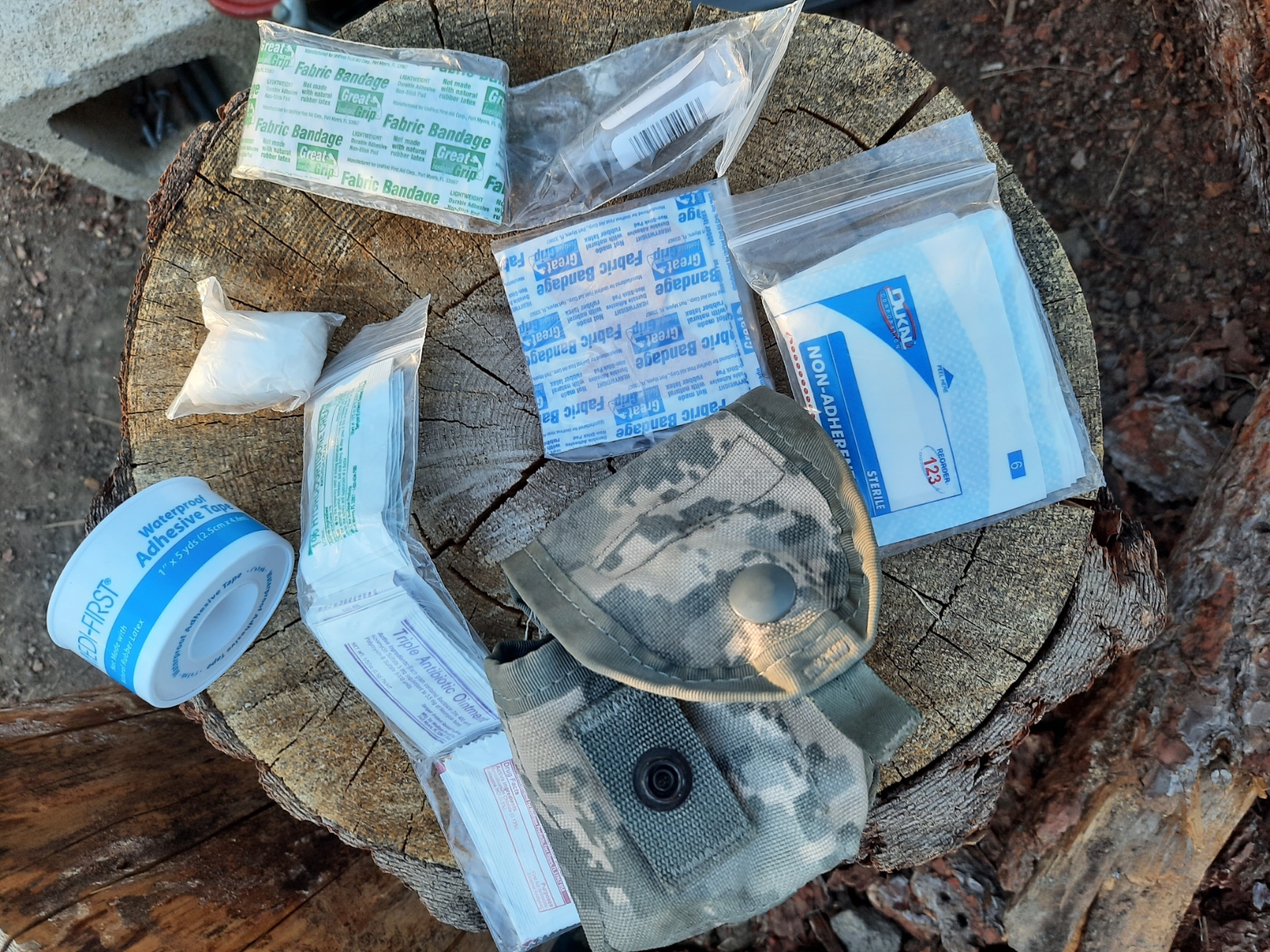 Surplus Camo Belt Pouch/First Aid Kit