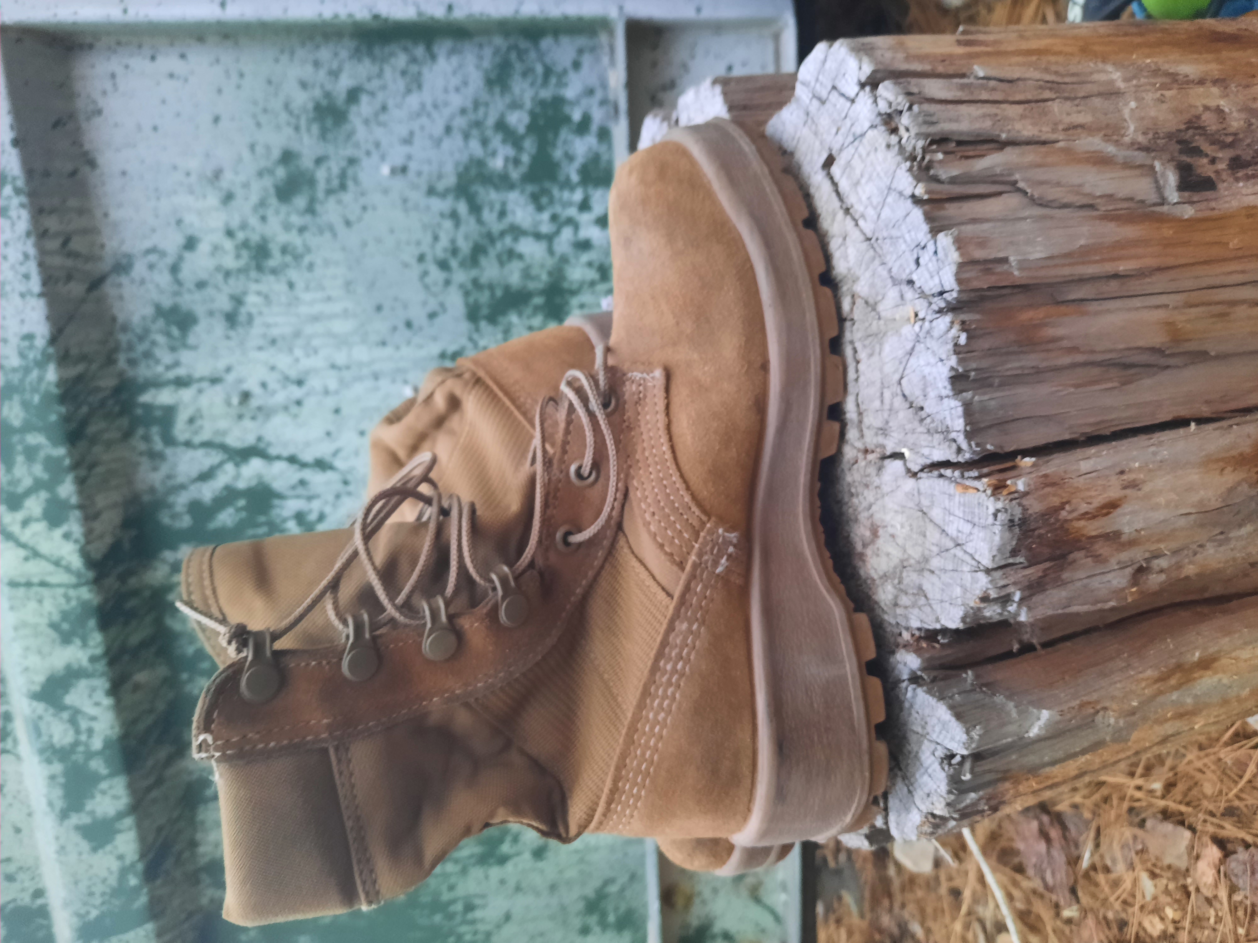 Belleville desert style combat boots size 5.5