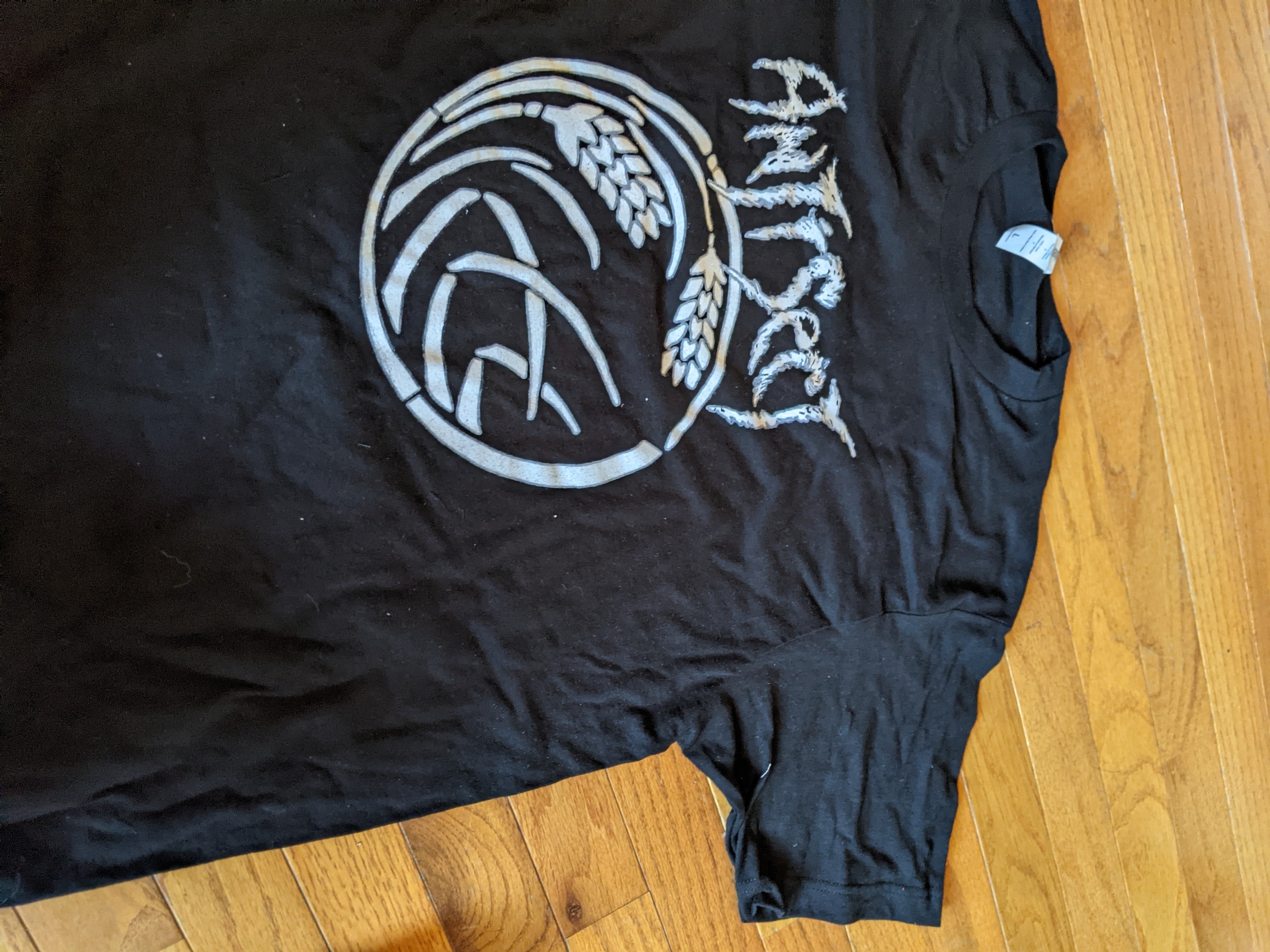 Antisect T shirt size Large