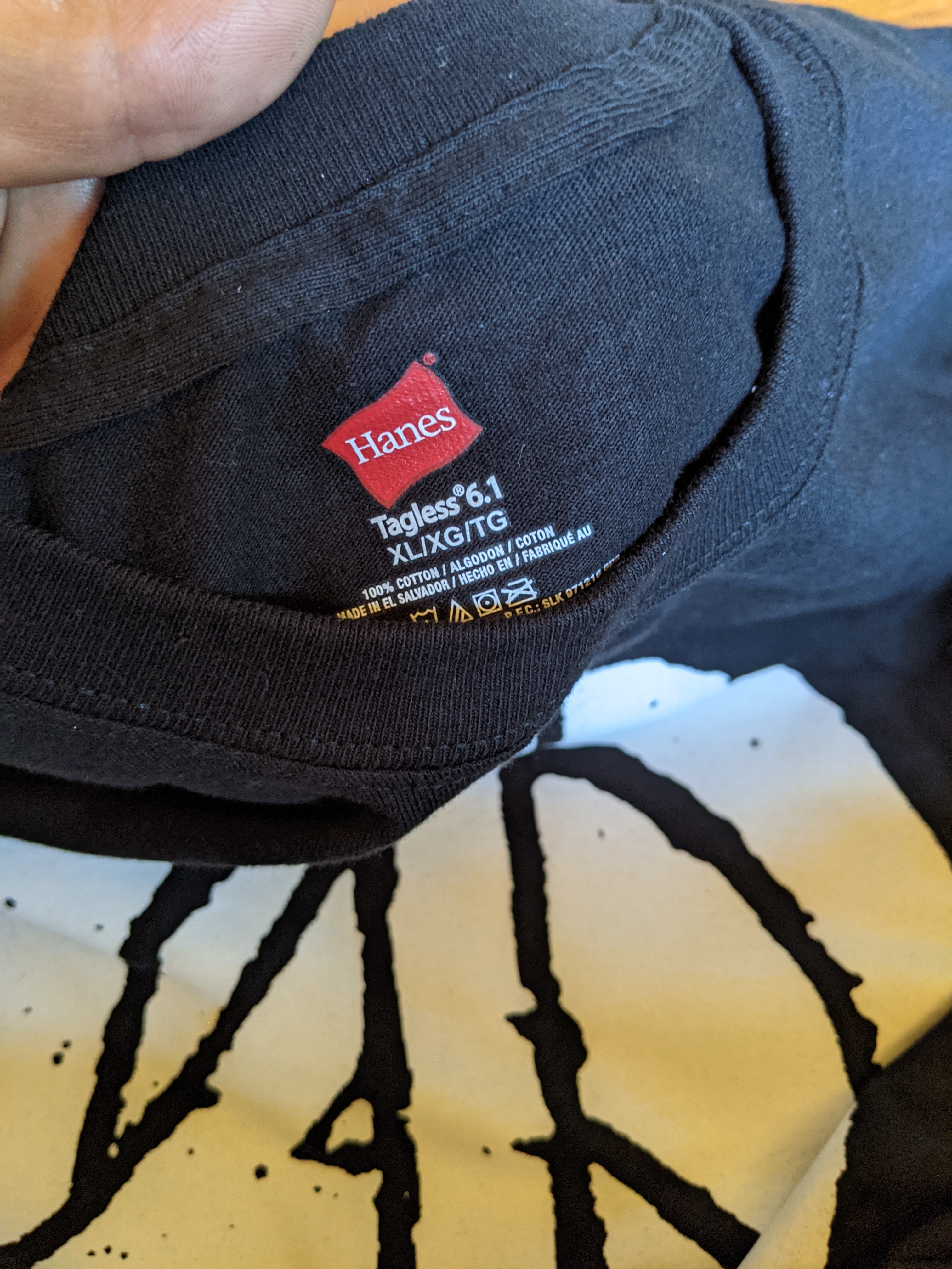 Apolitical T shirt size Extra Large