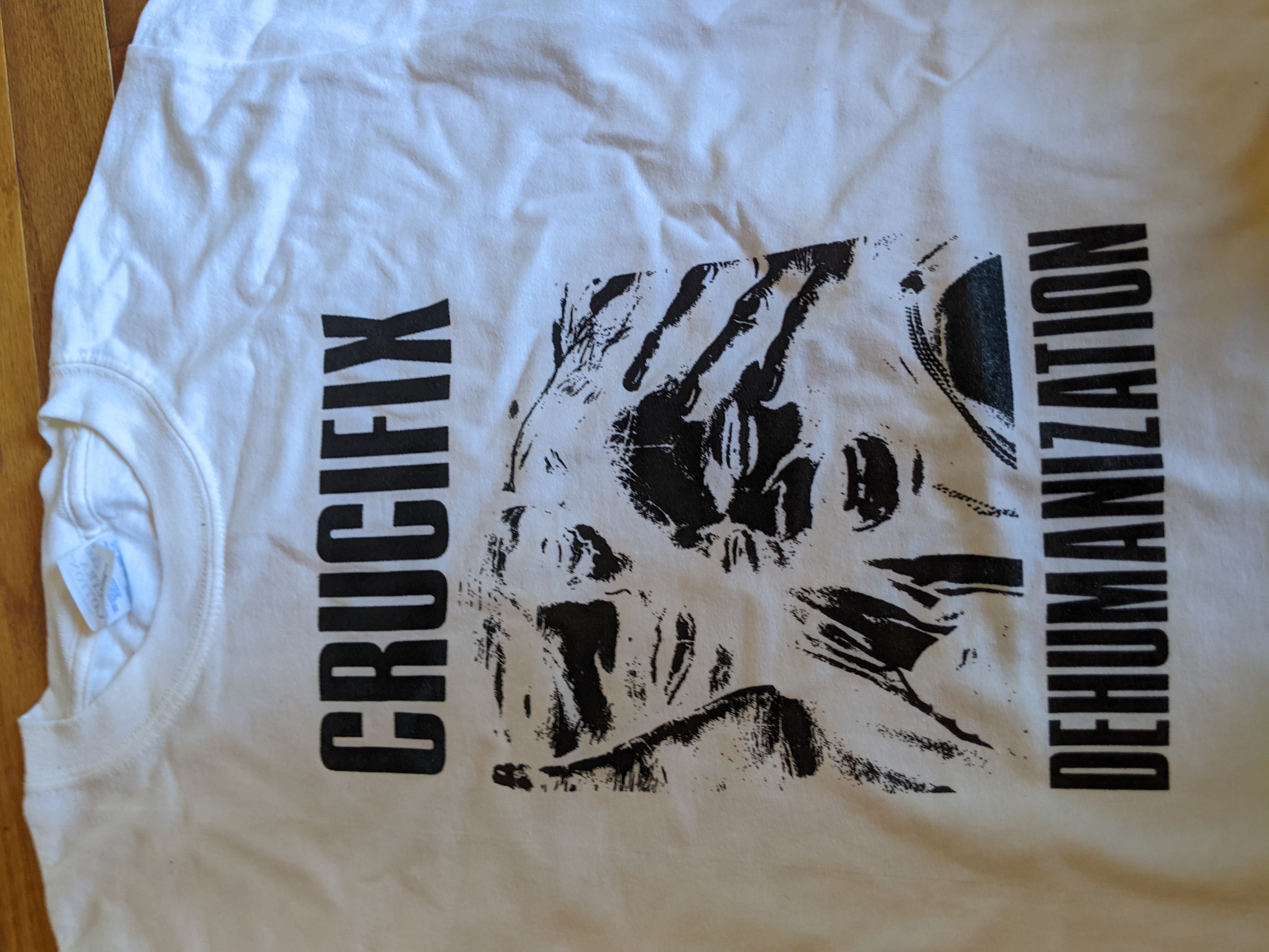 Crucifix T shirt size Small