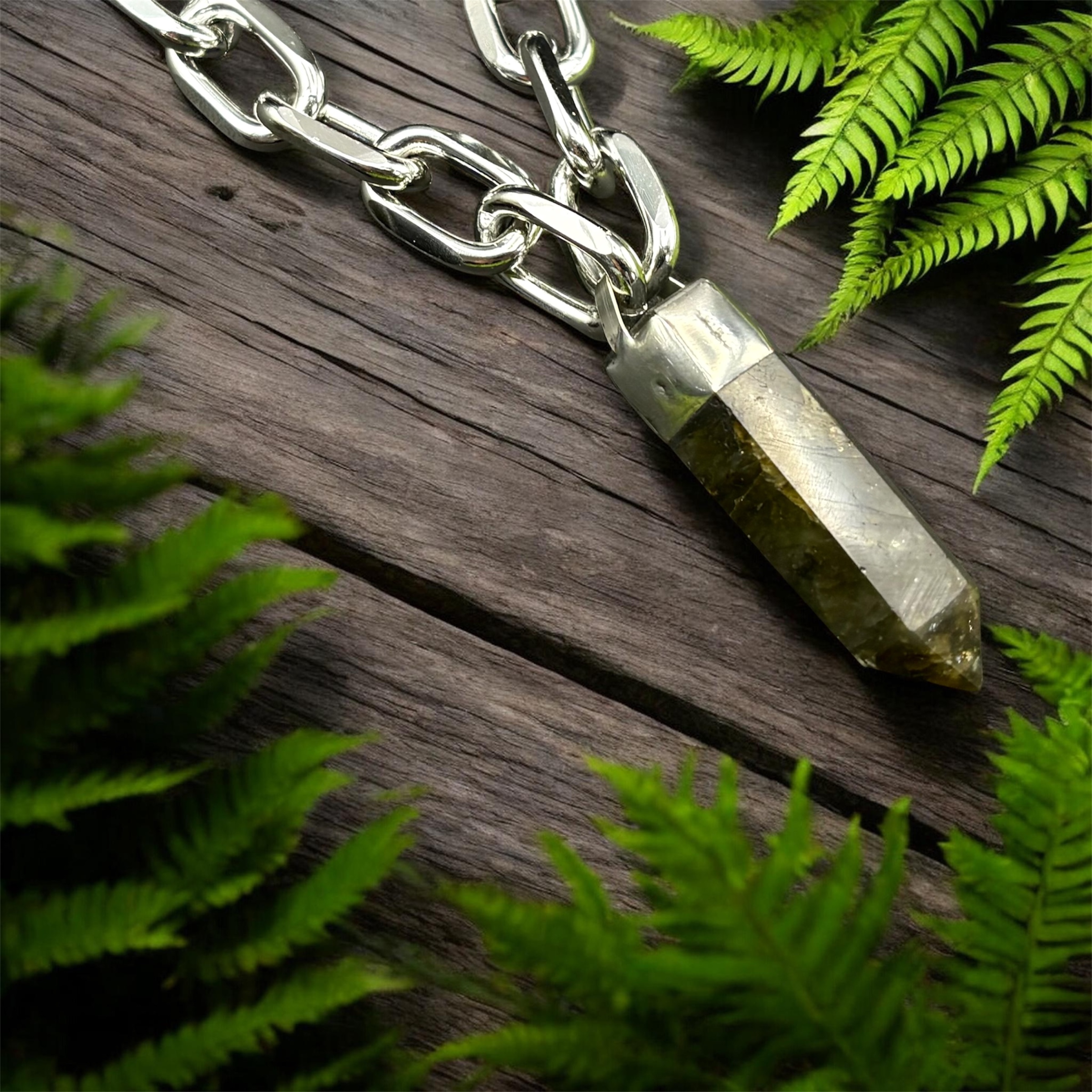 Laborodite Chunky Crystal Pendant Necklace