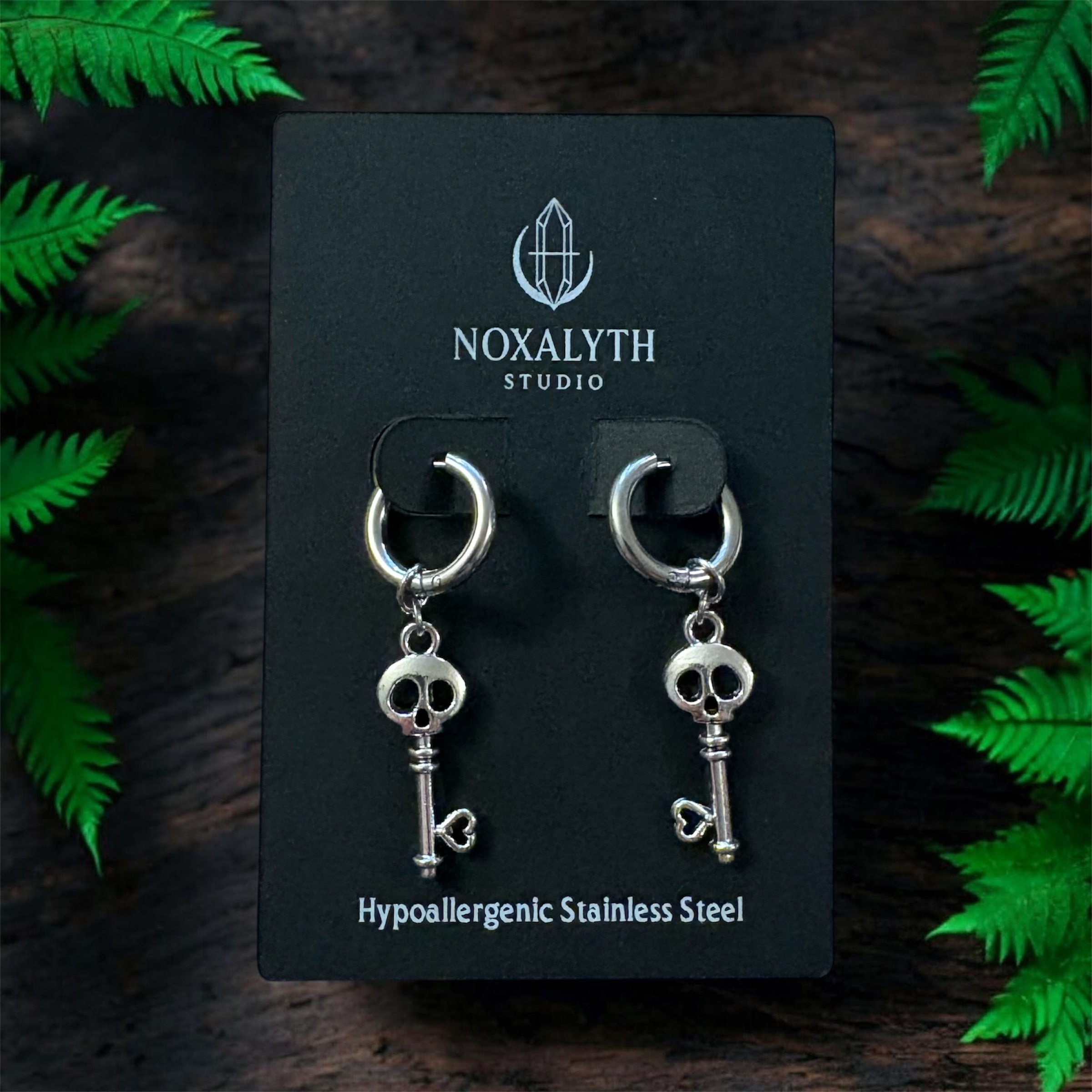 Skull Key Hoop Earrings Silver Tone – Stainless Steel Gothic Alt Grunge Jewellery