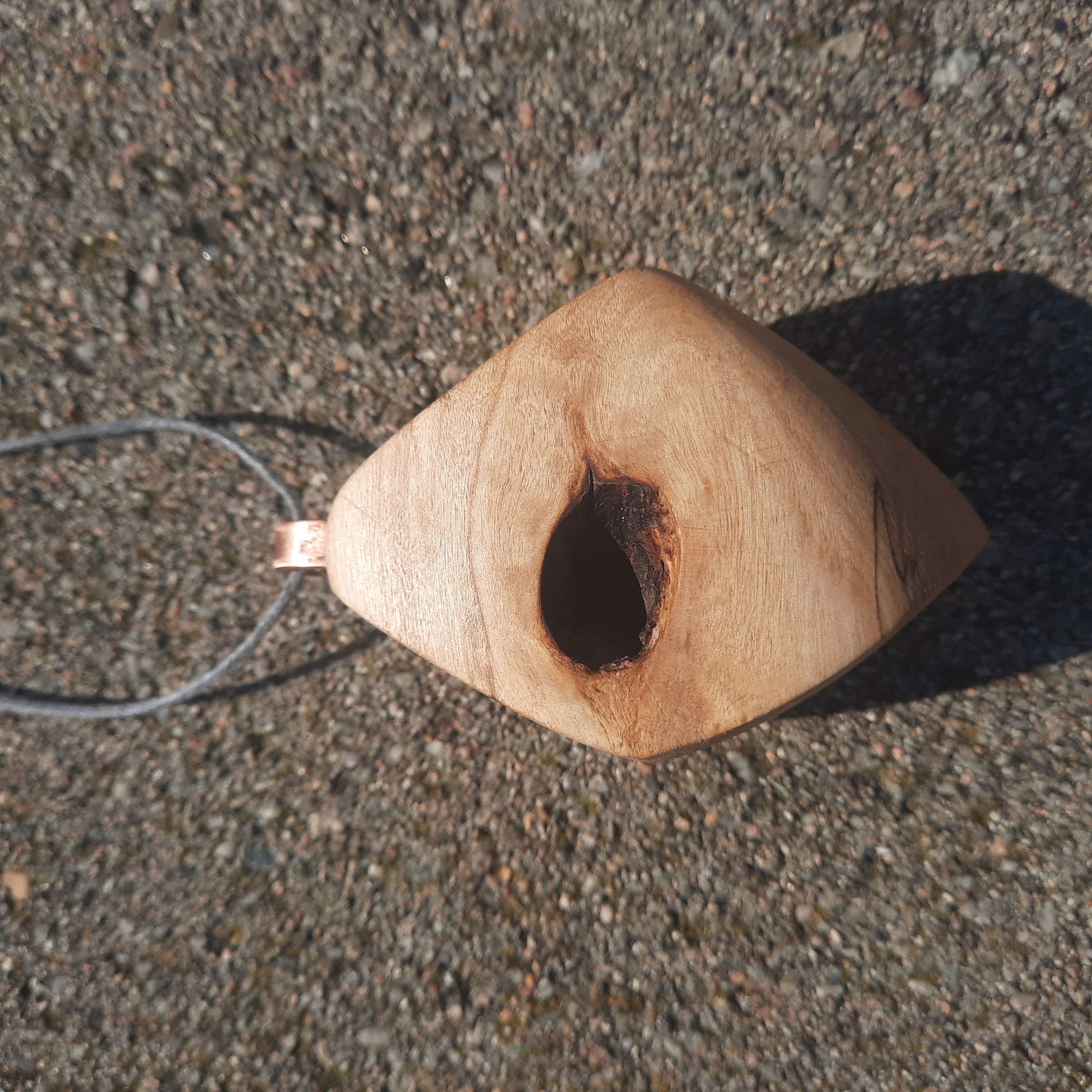 Amulett Glatter Durchschuss