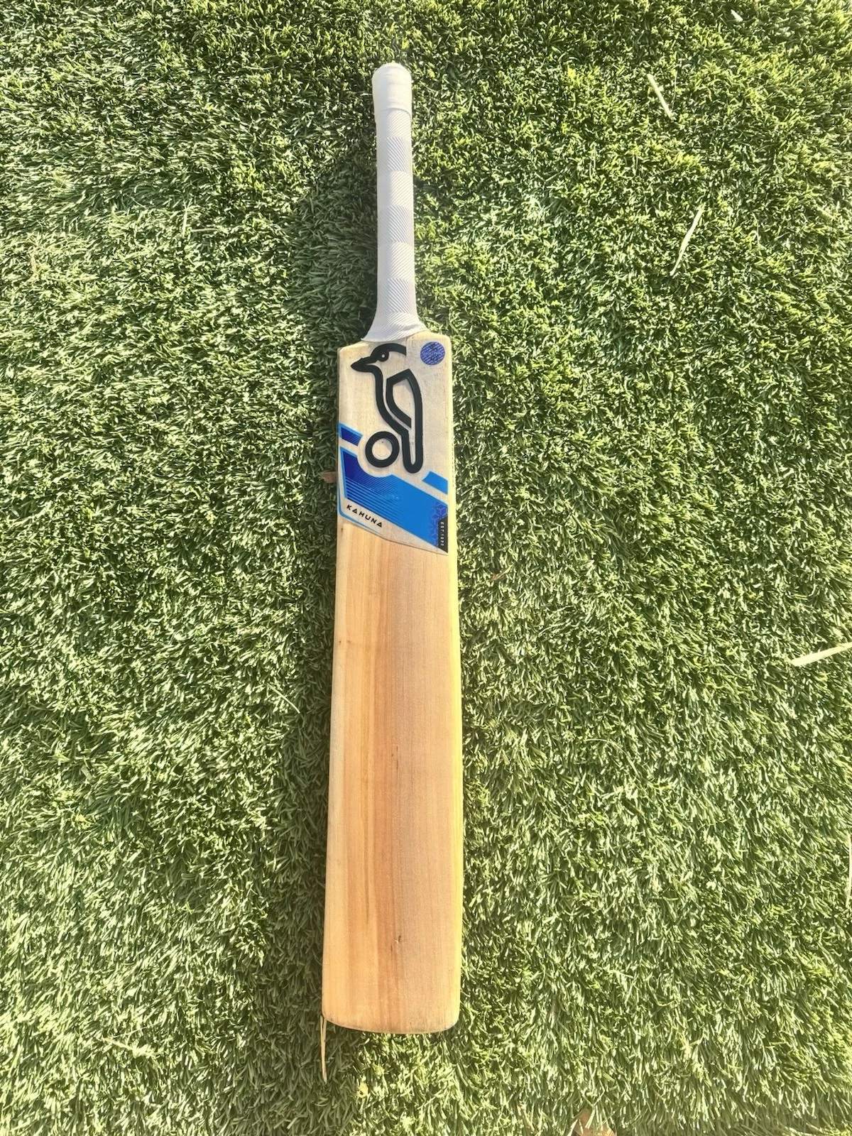 Size 6 Refurbished Kashmir Willow Bat With Kookaburra Kahuna Stickers