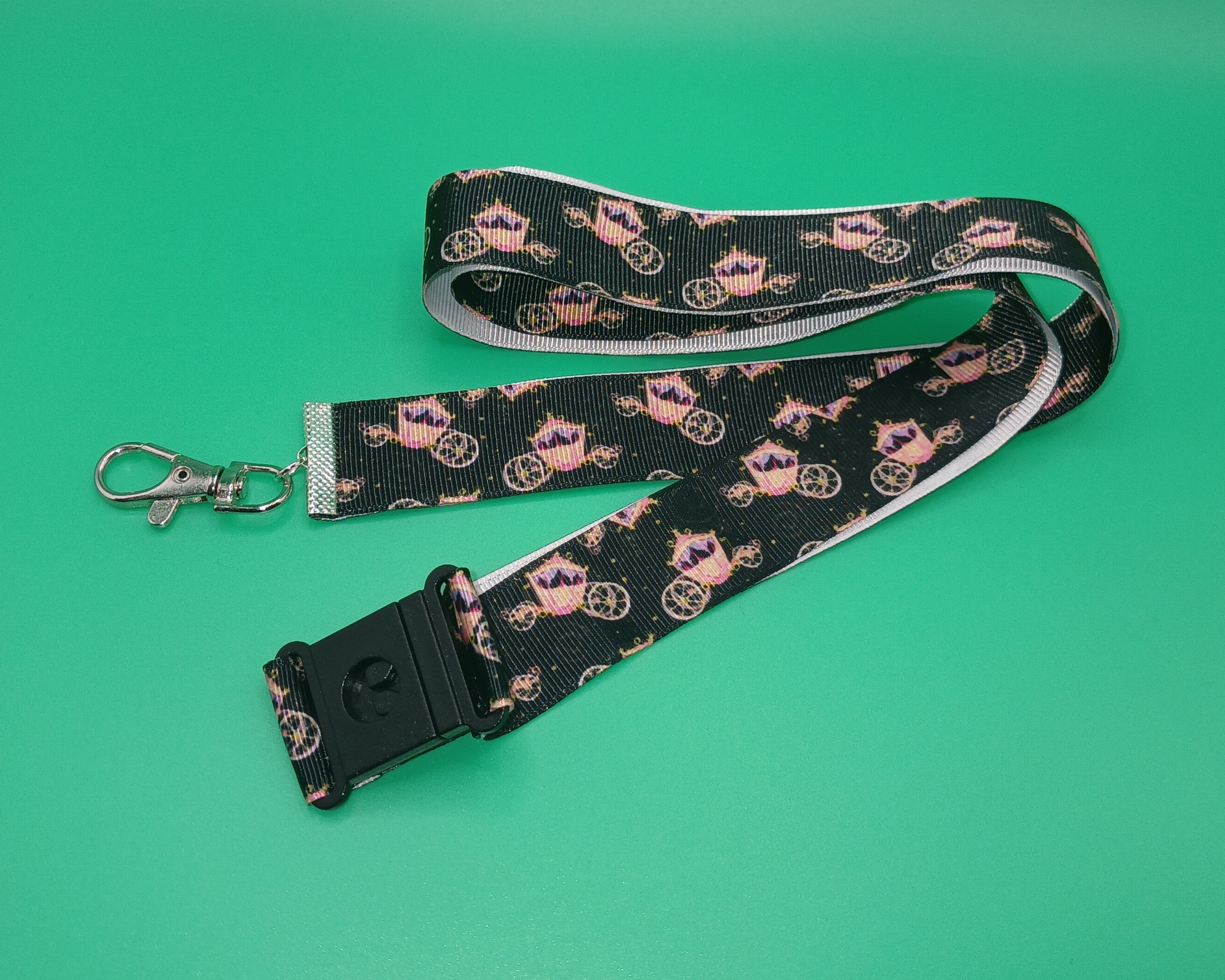 Carriage Lanyard