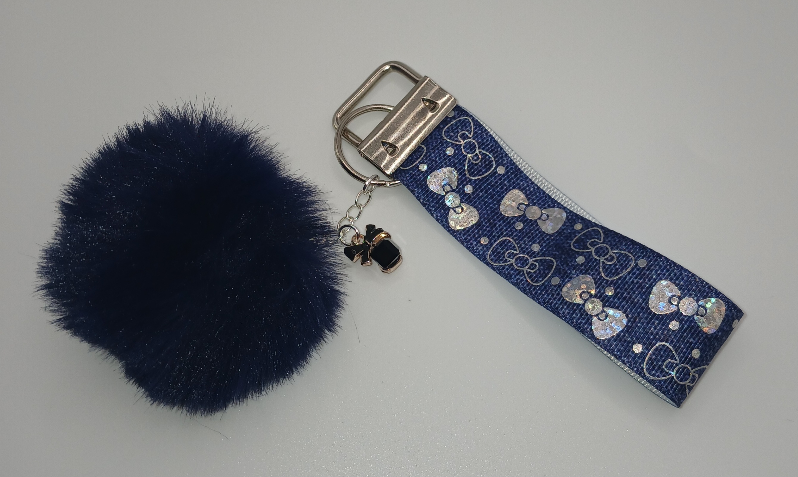 Black & Navy Bow Bag Charm