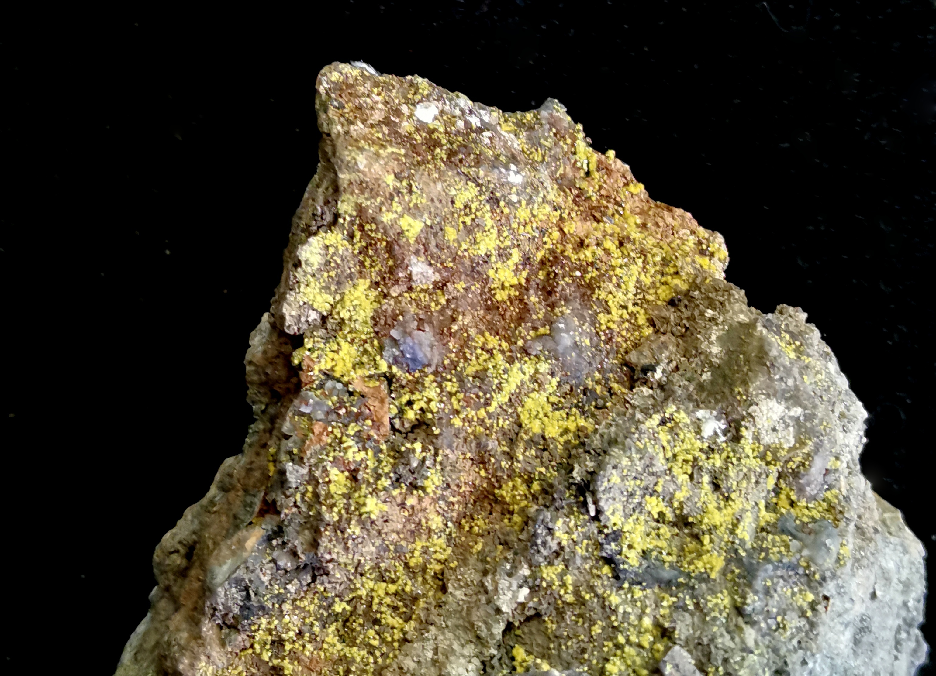 Tyuyamunite, Fluorite - Qinglong Mine, China