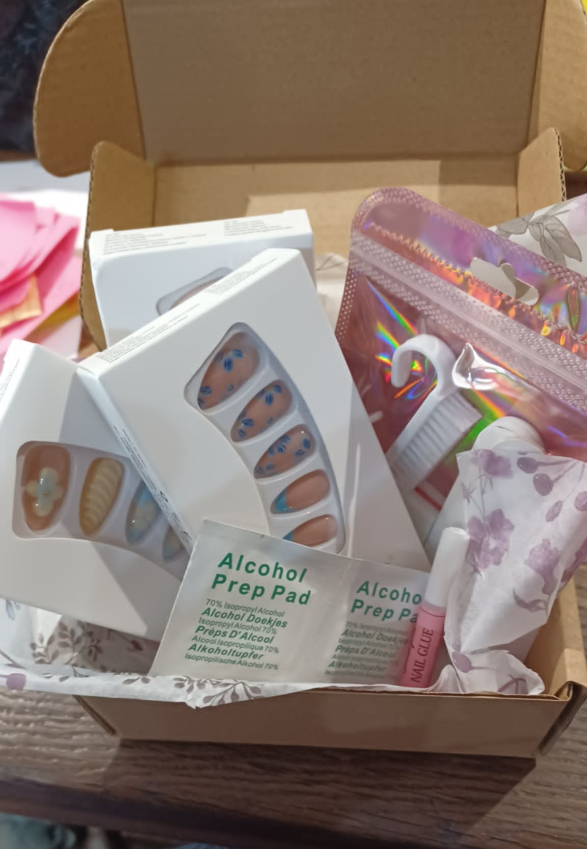 Boxed press on nail bundle - pastel flowers