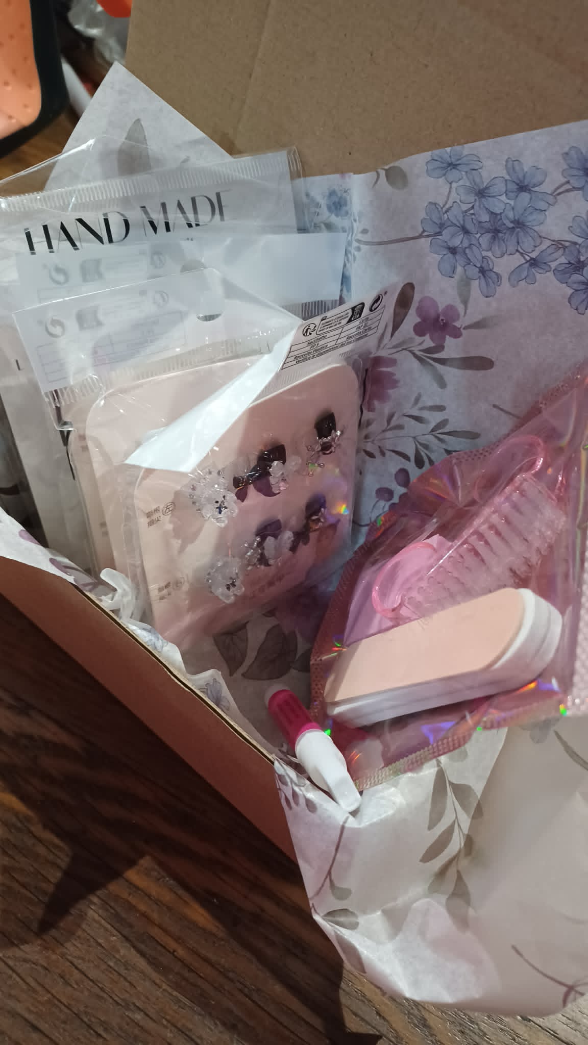 Boxed press on nail bundle - XS and S sizes
