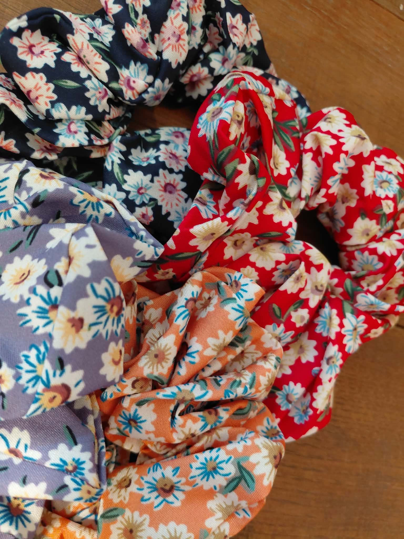 6 Mystery Scrunchies mixed designs