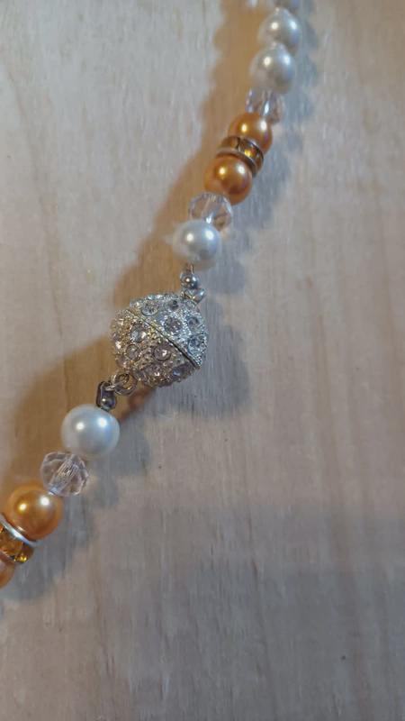 Unique Glass Pearl necklace and bracelet set/necklace