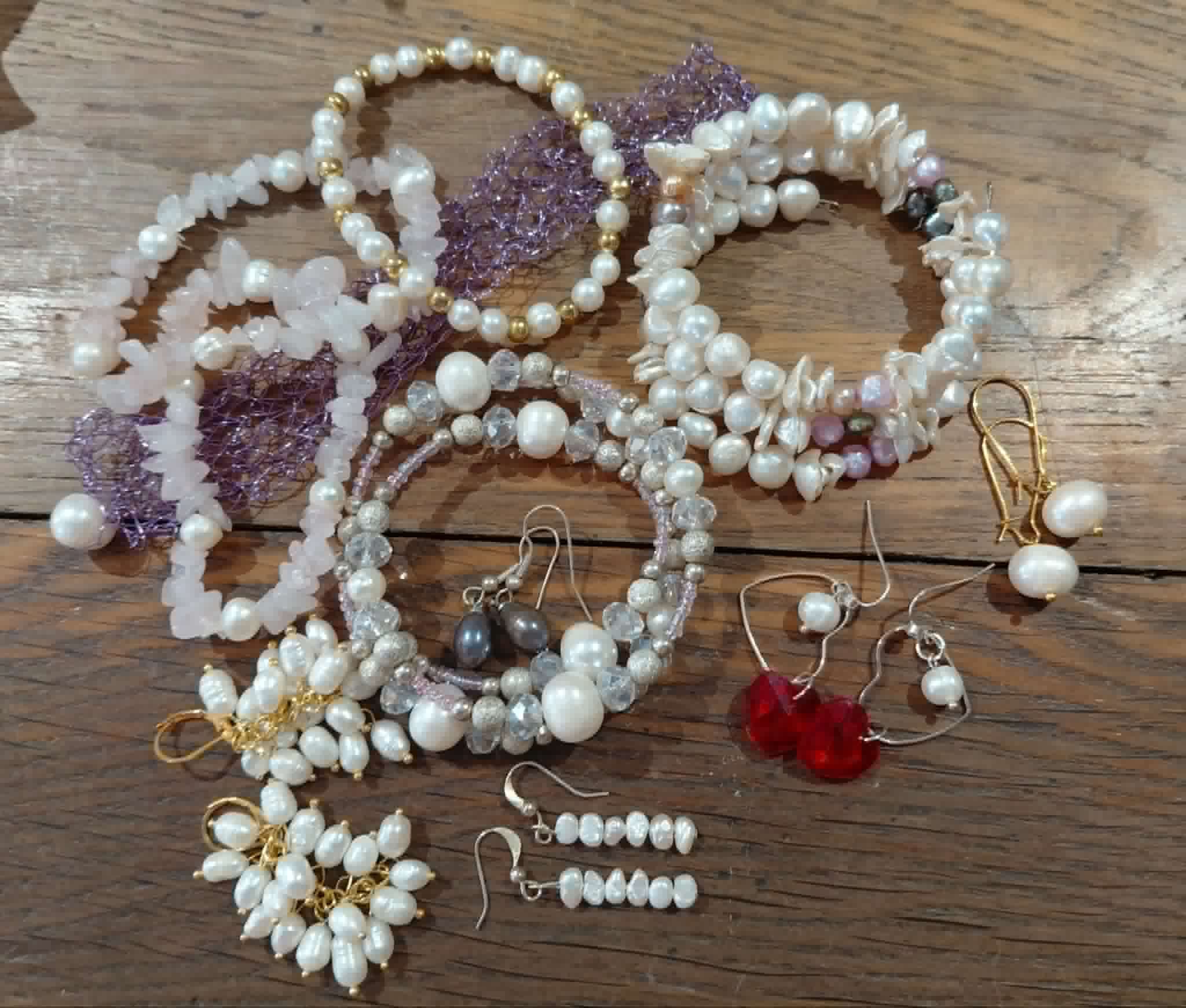 Mystery Box of Freshwater Pearl Jewellery - 5 Items