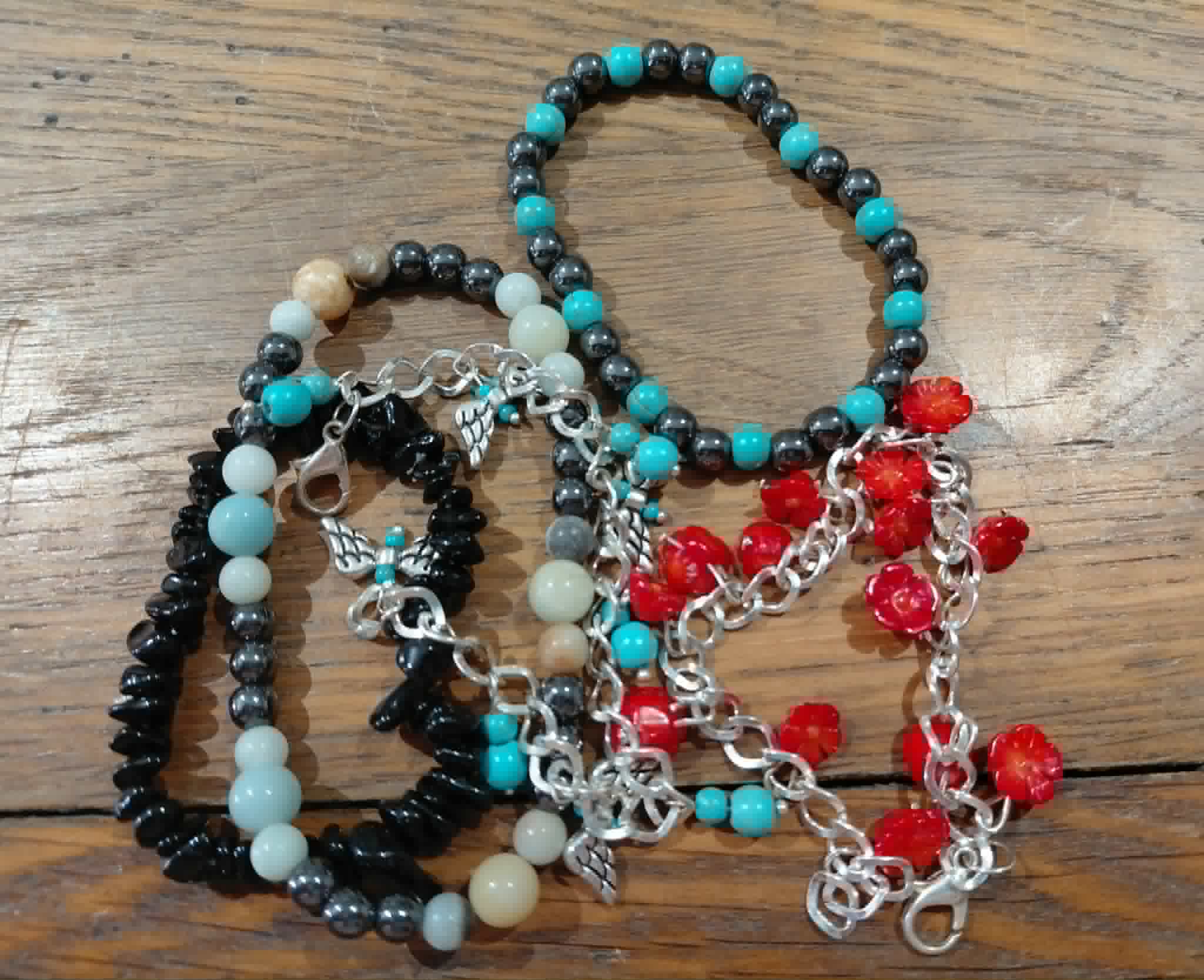 Mystery box of 5 Items of Semi Precious Stone Jewellery