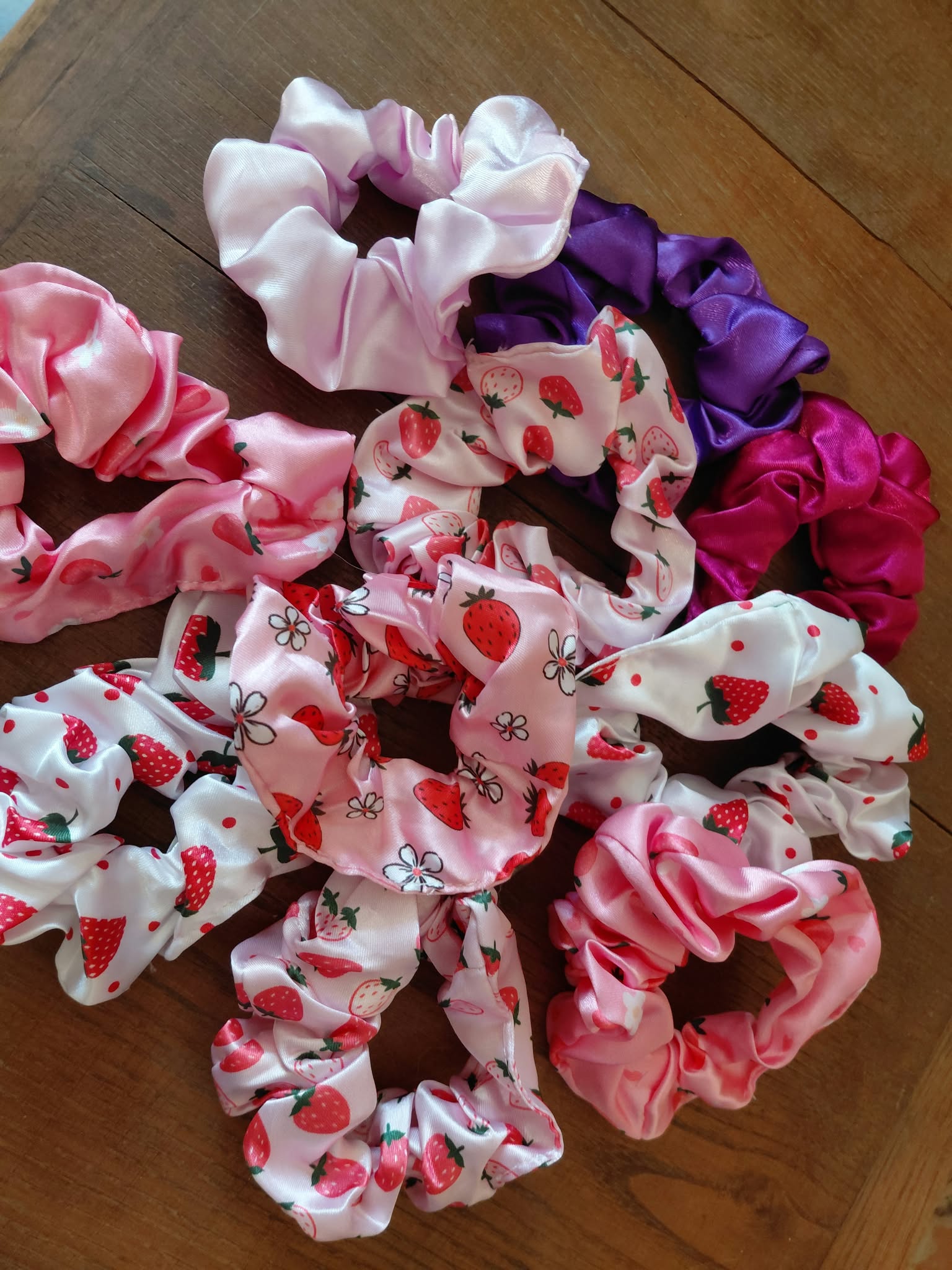 6 Mystery Scrunchies mixed designs