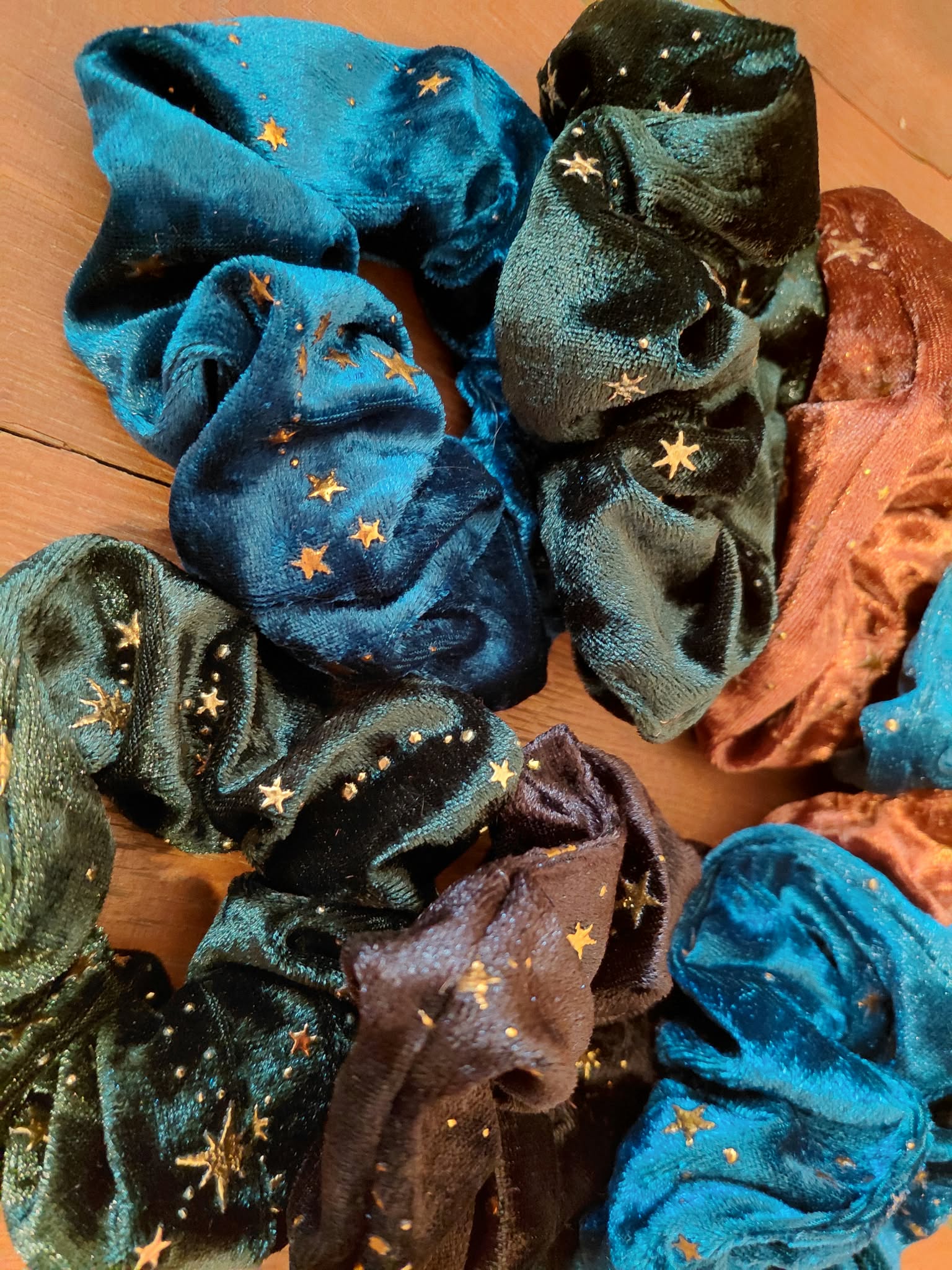6 Mystery Scrunchies mixed designs